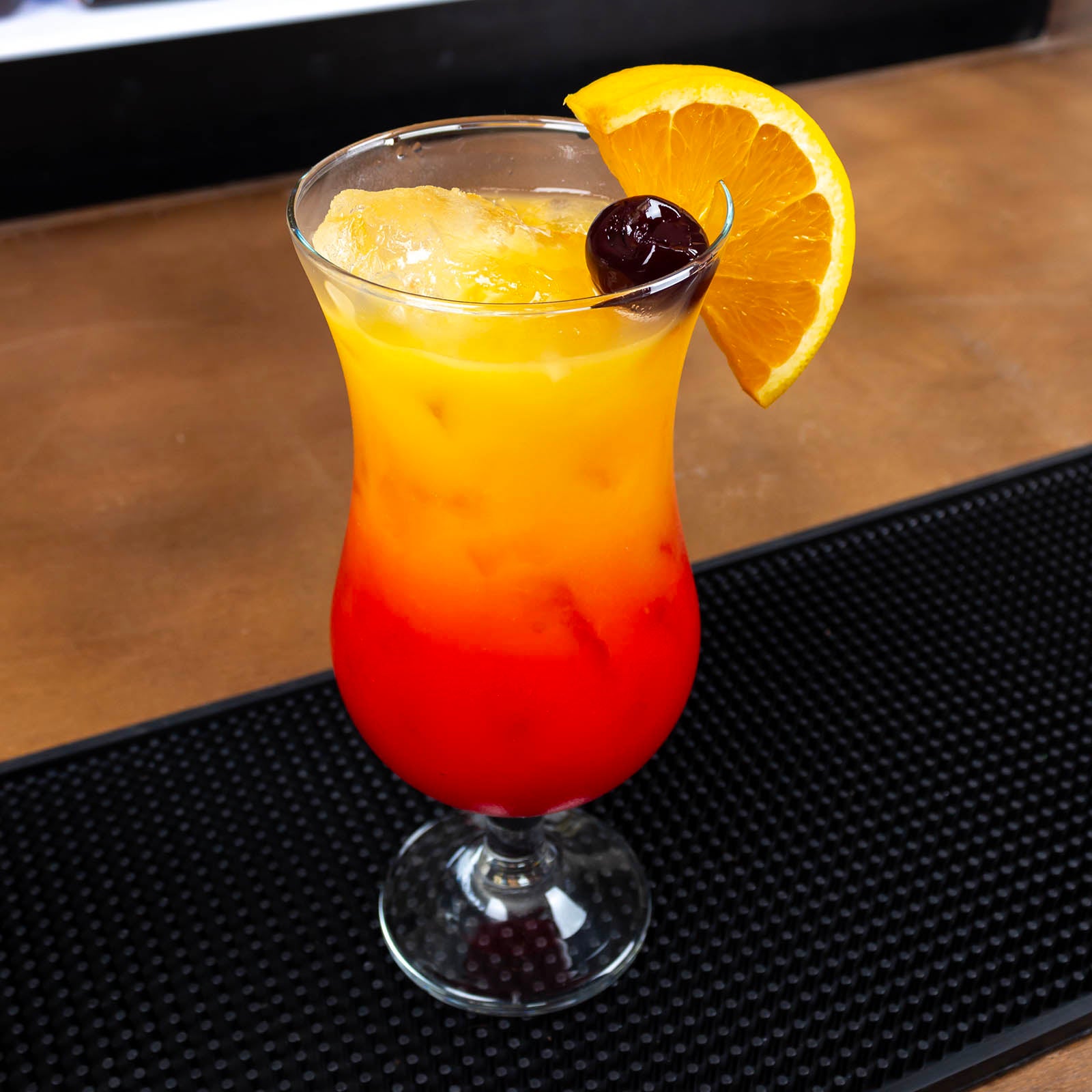 BarConic® 16 oz Hurricane Glass - Premium Cocktail Glass for Tropical Drinks, Pina Coladas, and Margaritas - Perfect for Beach Parties, Tiki Bars, and Summer Entertaining