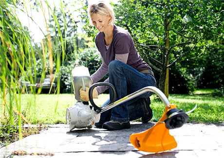 STIHL FS 50 C E 27.2cc Gas Powered Curved Shaft String Trimmer - Low Emission, Easy2Start Technology for Effortless Lawn Edging & Weed Control - Perfect for Residential Yards & Professional Landscaping