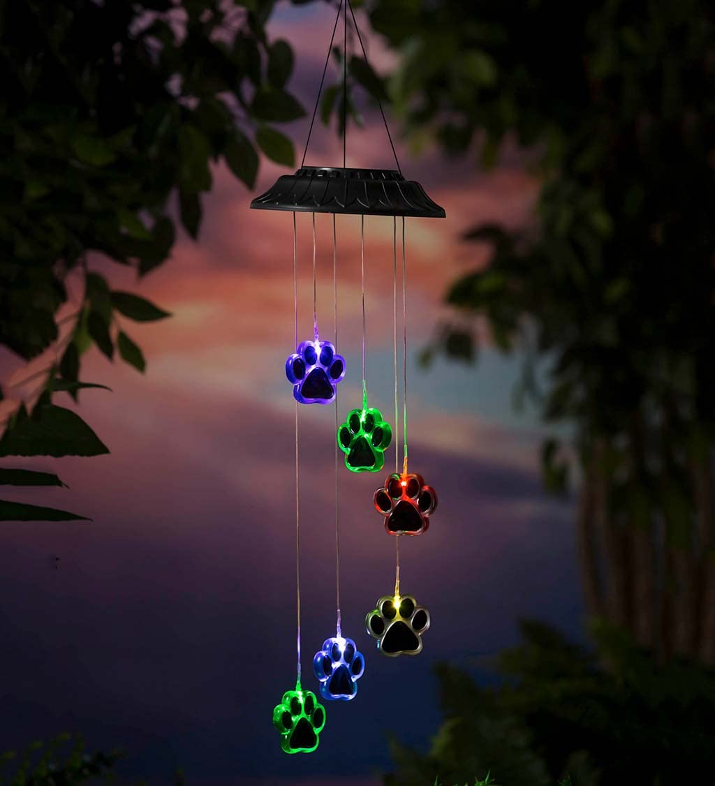 Solar-Powered Color Changing Wind Chime with Paw Prints - Outdoor Hanging Lights for Garden, Patio & Yard Decor - Perfect Birthday Gift for Mom & Grandma - Creates Soothing Ambiance for Relaxing Evenings