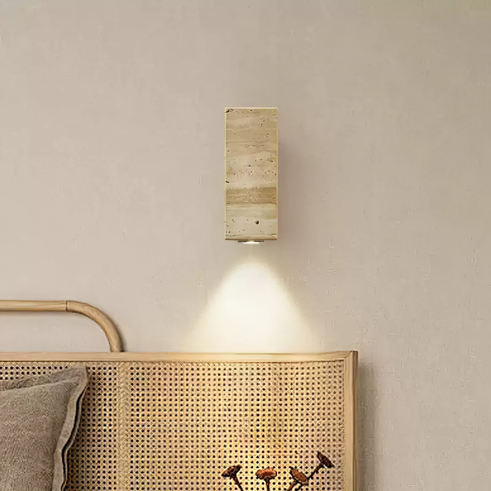 Modern LED Wall Sconce Plug-in Light Fixture - Adjustable Swing Arm for Bedroom, Living Room & Hallway Lighting - Energy Efficient Indoor Wall Lamp with On/Off Switch