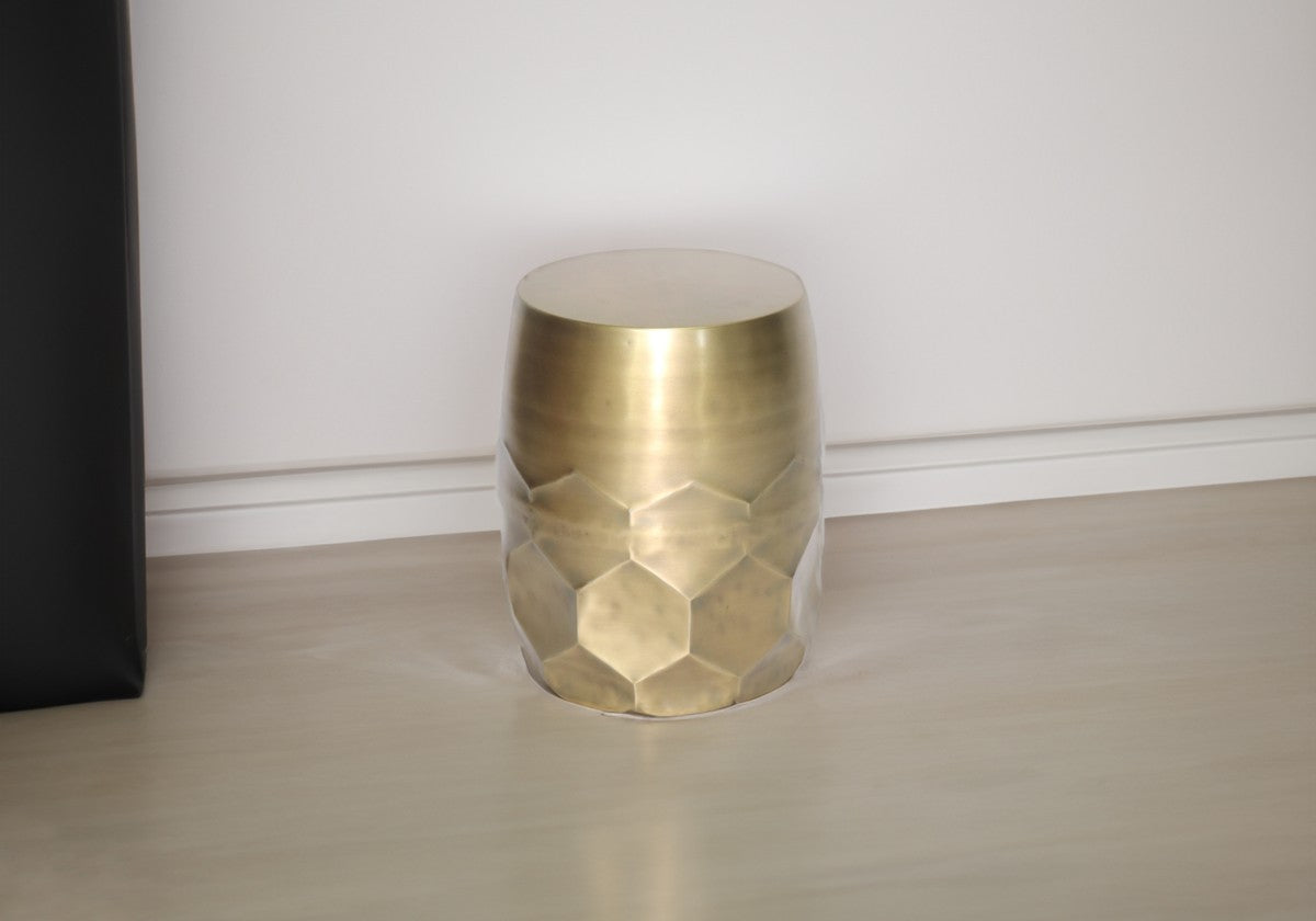 Elegant Gold Accent Table - Modern Side Table for Living Room, Bedroom & Office Decor | Stylish Home Furnishing & Interior Design