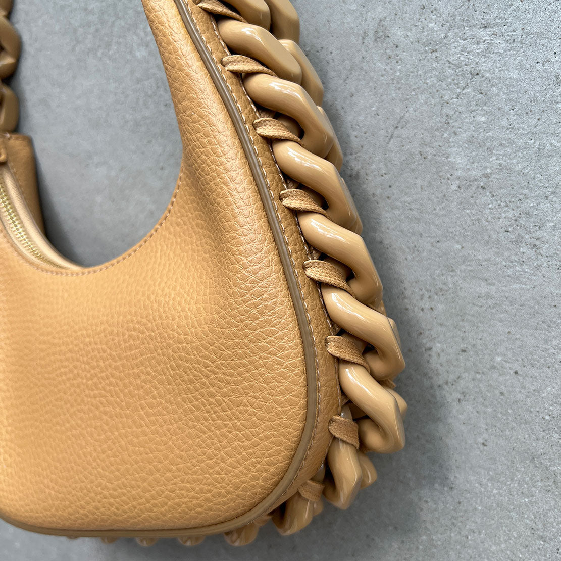 Frayme Shoulder Crossbody Bag in Grainy Tonal Camel Leather - Perfect for Work, Travel & Everyday Use