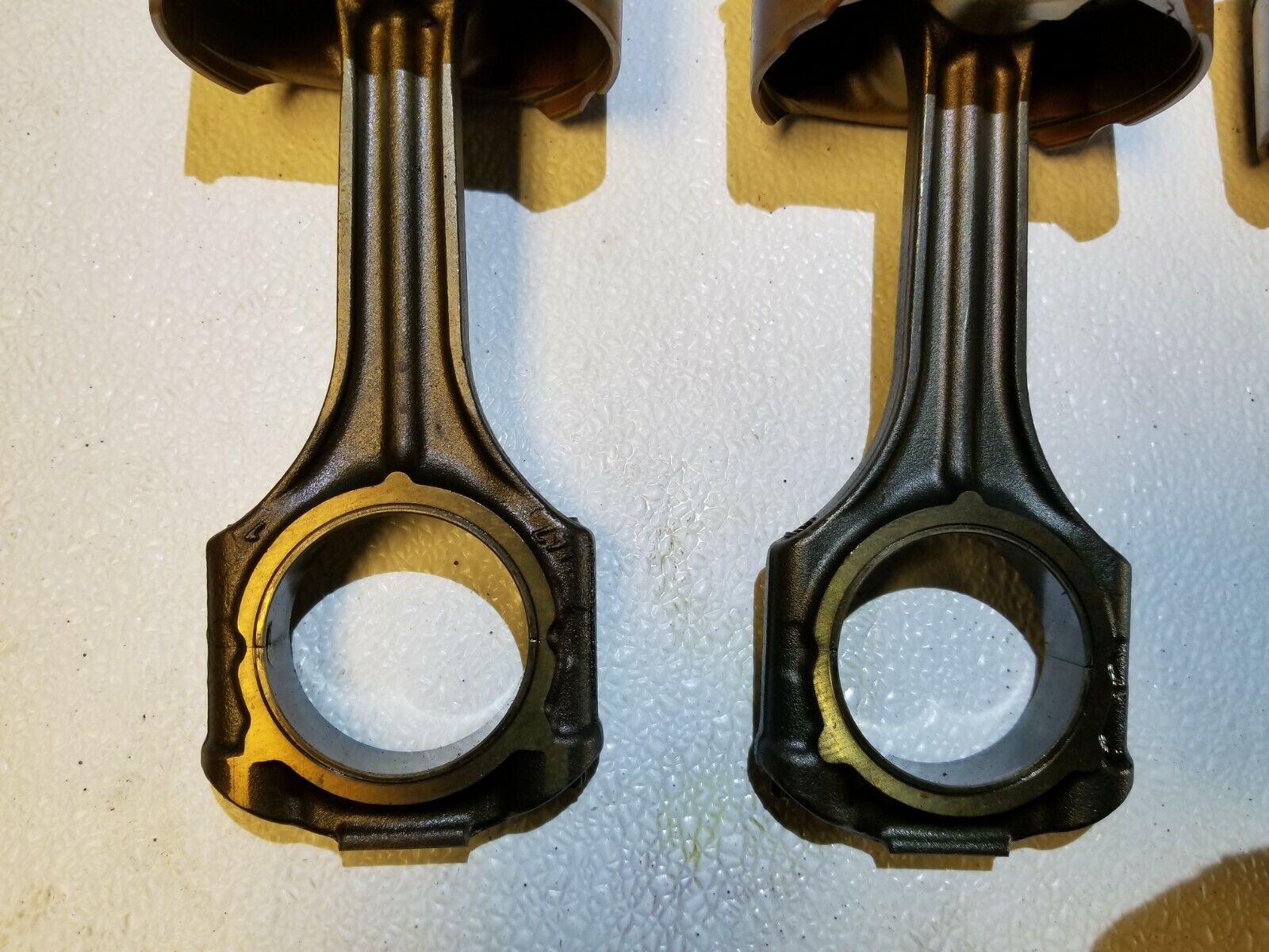 Original OEM 03-06 Mercedes CL500 Connecting Rod with Piston Set (8pcs) - Compatible with M113 5.0L Engine - Perfect for Engine Rebuild & Performance Upgrades