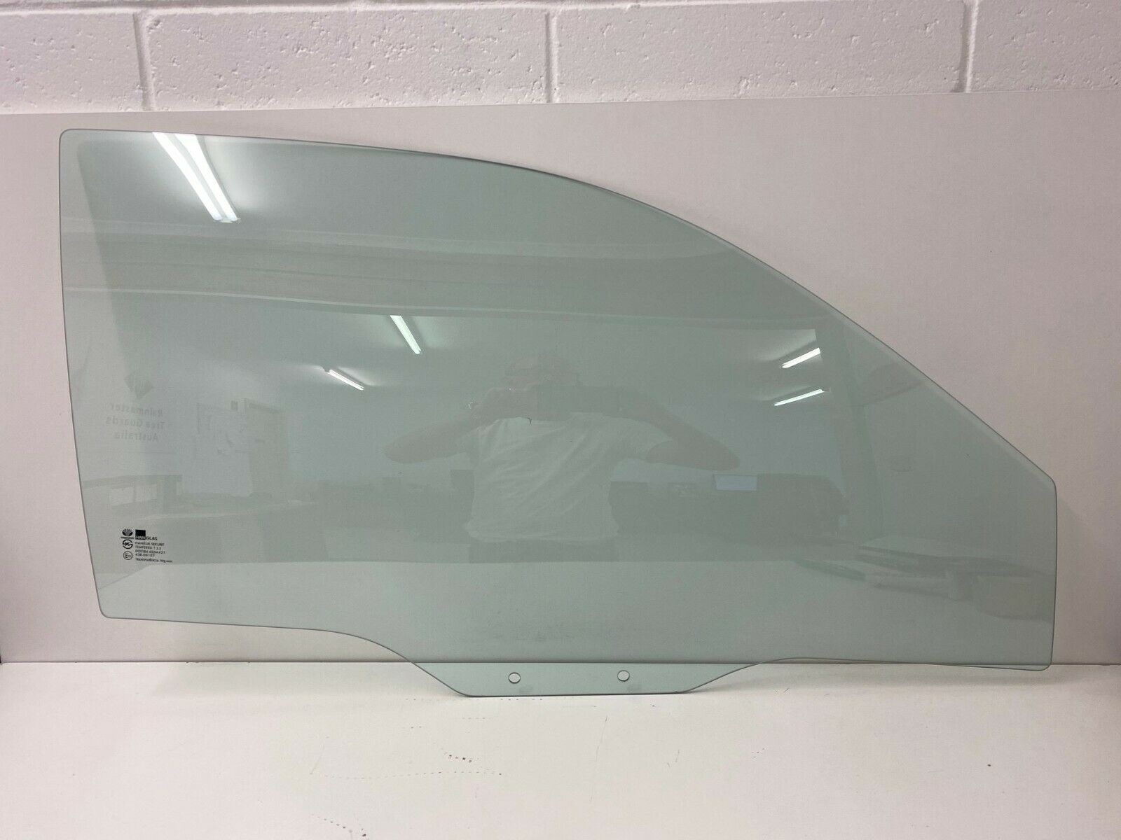 Genuine Daewoo Lanos Hatch 3DR & 5DR Right Front Door Window Glass Replacement 1997-2003 - Perfect for Auto Repair & Restoration Projects