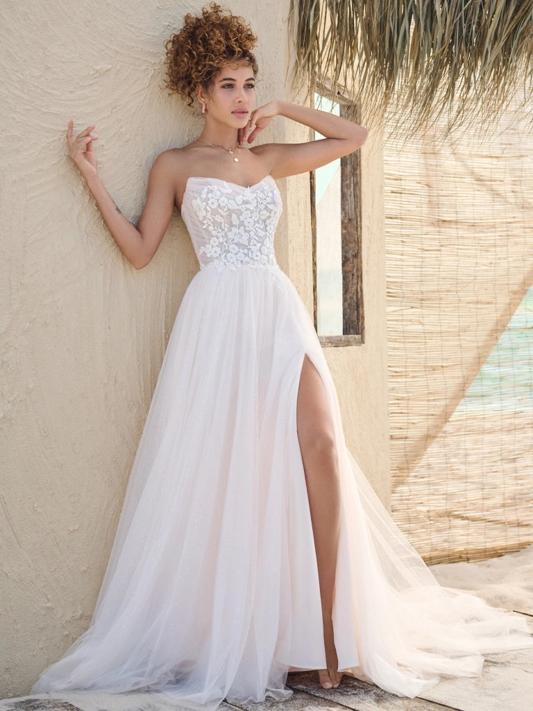 Kiandra by Rebeca Ingram - Elegant Women's Evening Gown for Special Occasions | Perfect for Weddings, Galas & Formal Events