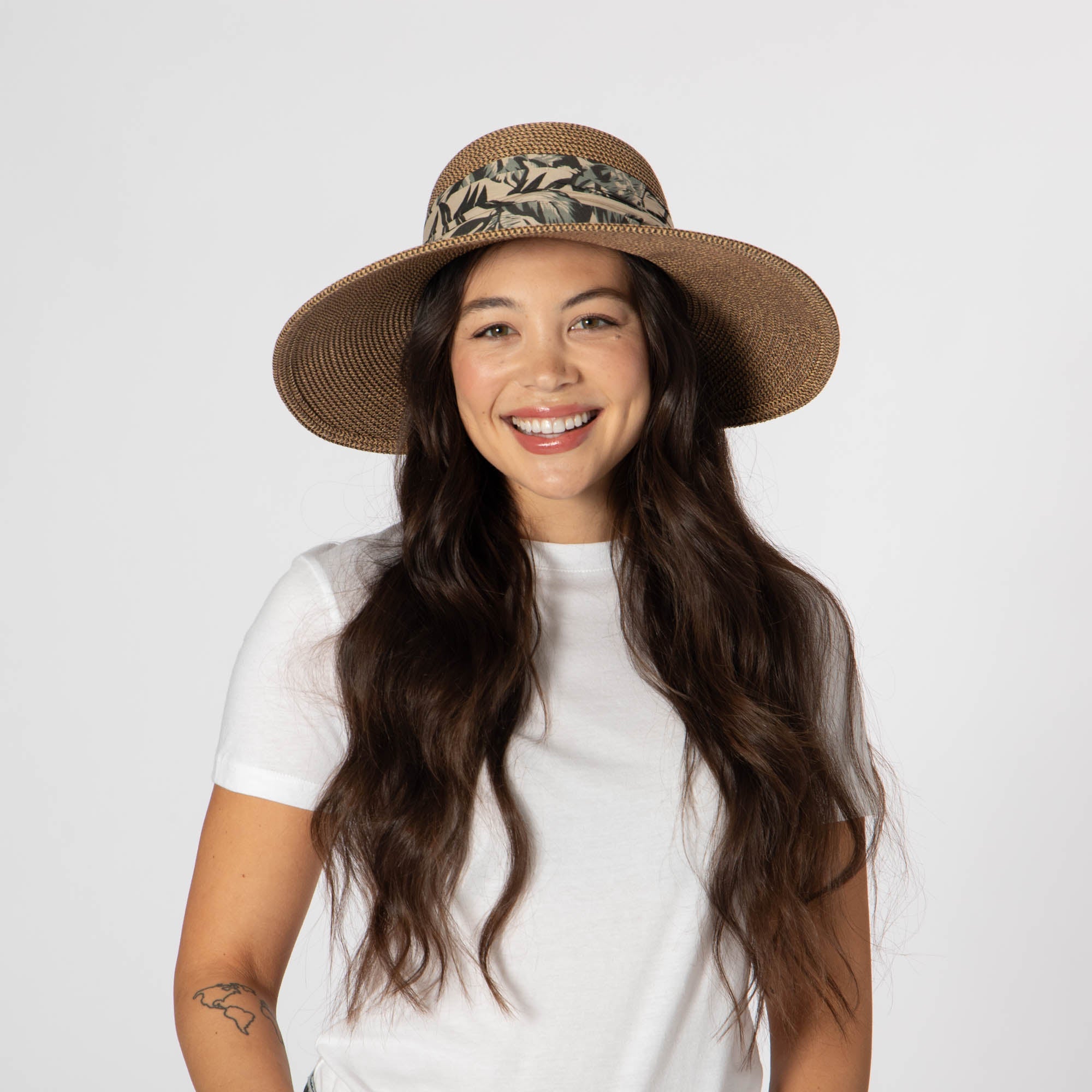 Bay Women's Ultrabraid Round Crown Face Saver Sun Hat - UPF 50+ UV Protection Wide Brim Beach Hat for Summer Outdoor Activities (UBM6834)
