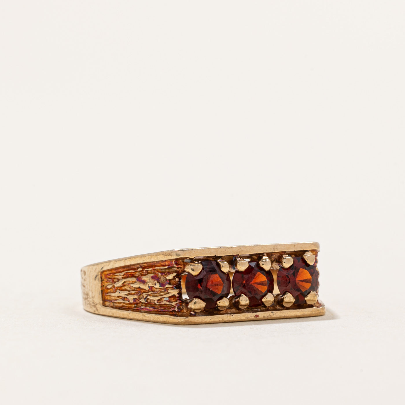 Three Stone Garnet Ring | 0.75ctw Garnet Jewelry | Size 6 | Vintage Style Ring for Women | Perfect for Anniversary, Birthday & Valentine's Day Gifts