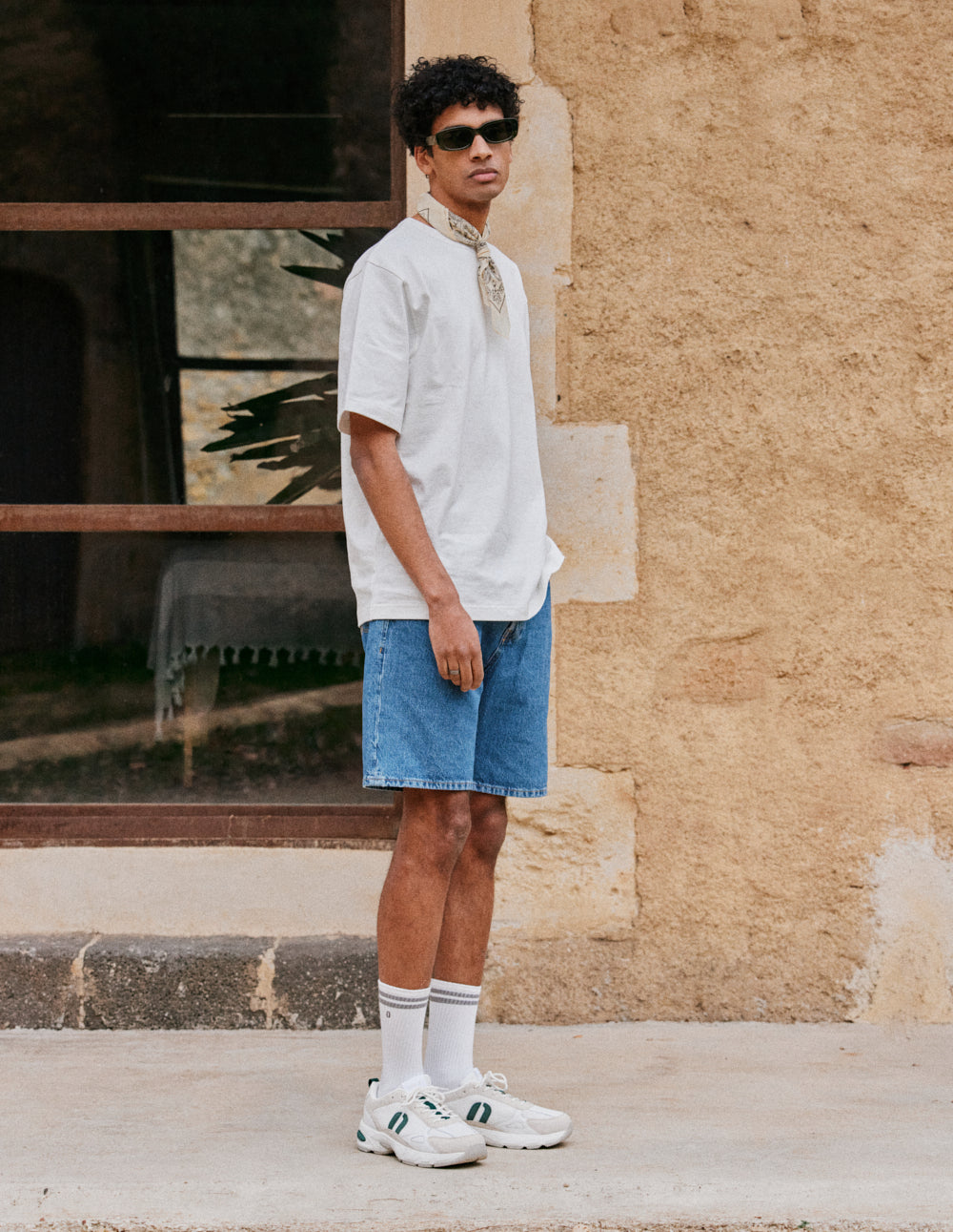 Max Low Baskets in White and Green - Stylish & Comfortable Sneakers for Casual Wear, Running, and Everyday Outfits