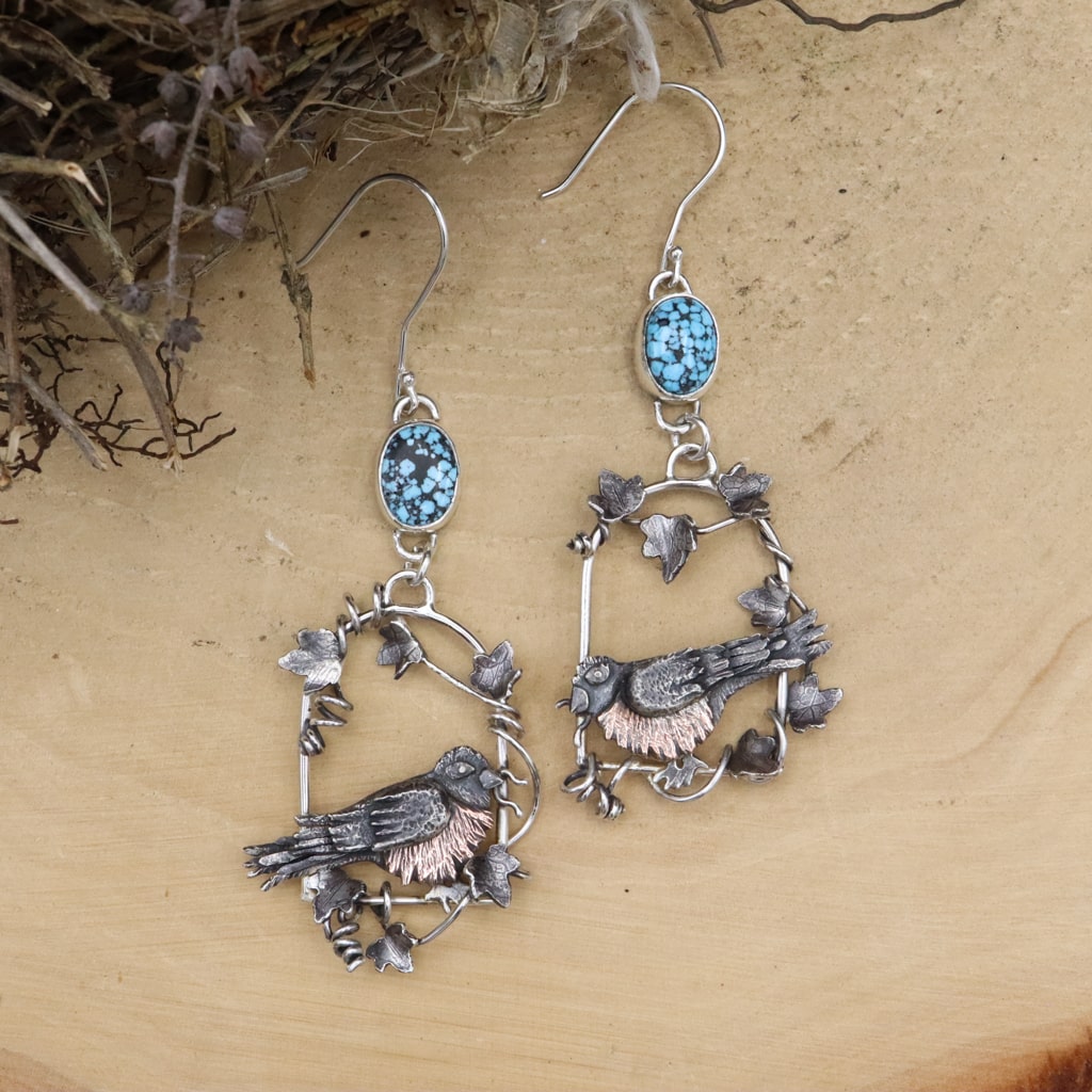 Robins in the Ivy Covered Window Earrings - Vintage Style Bird Stud Earrings for Women - Perfect for Spring Outfits, Garden Parties & Nature-Inspired Jewelry Collections