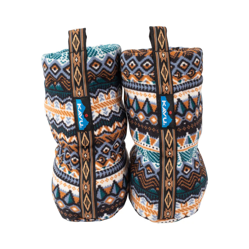 Cozy Cabin Toes Socks for Women & Men - Warm Fuzzy Slipper Socks with Non-Slip Grips - Perfect for Winter, Home, and Indoor Comfort