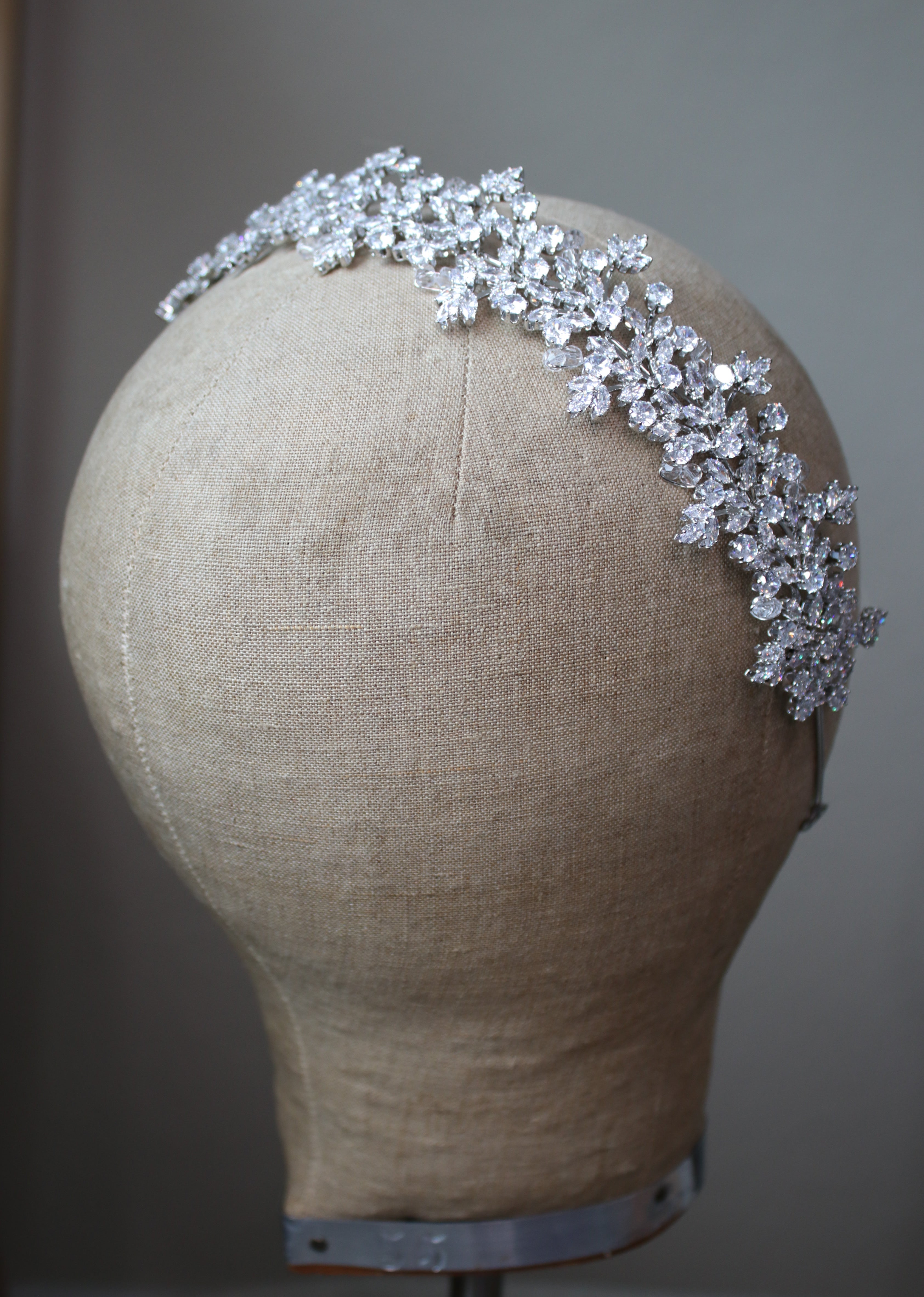 WILLA Simulated Diamond Headband Headpiece - Elegant Rhinestone Hair Accessory for Women | Perfect for Weddings, Parties & Special Occasions