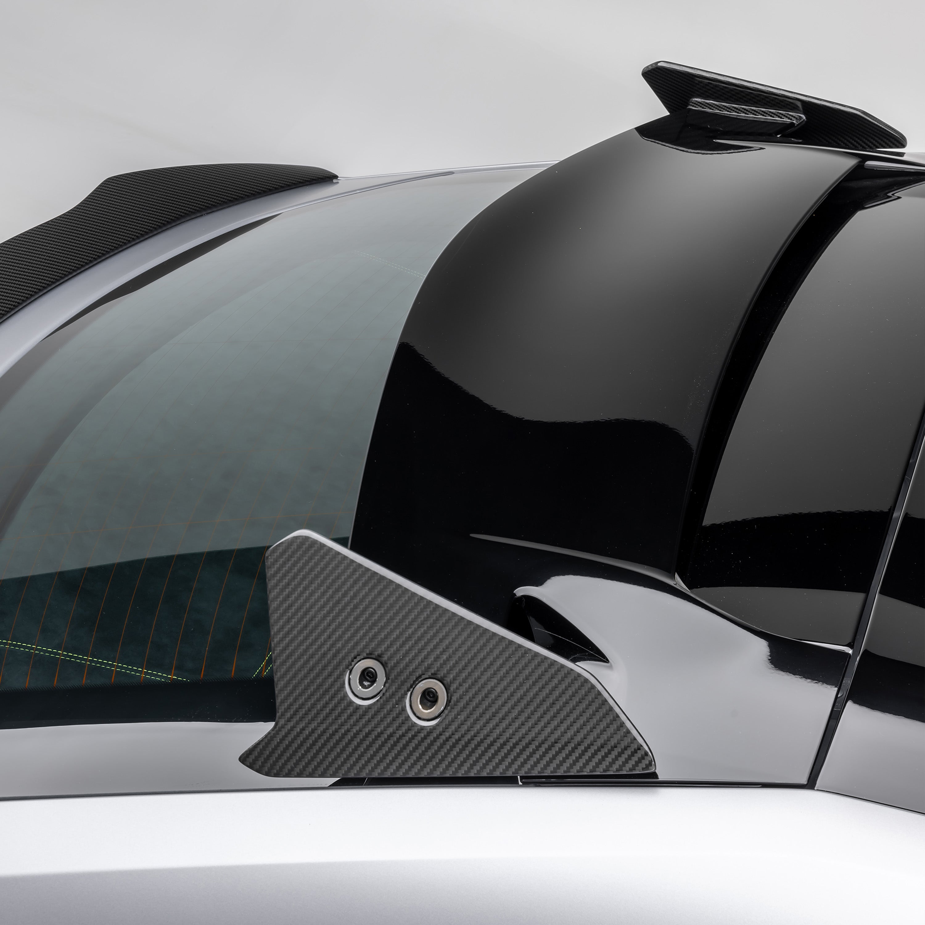 Lamborghini Urus Performante Edizione Aero Roof Spoiler End Caps - Carbon Fiber Spoiler Accessories for SUV Performance & Style Upgrade | Perfect for Racing & Car Shows