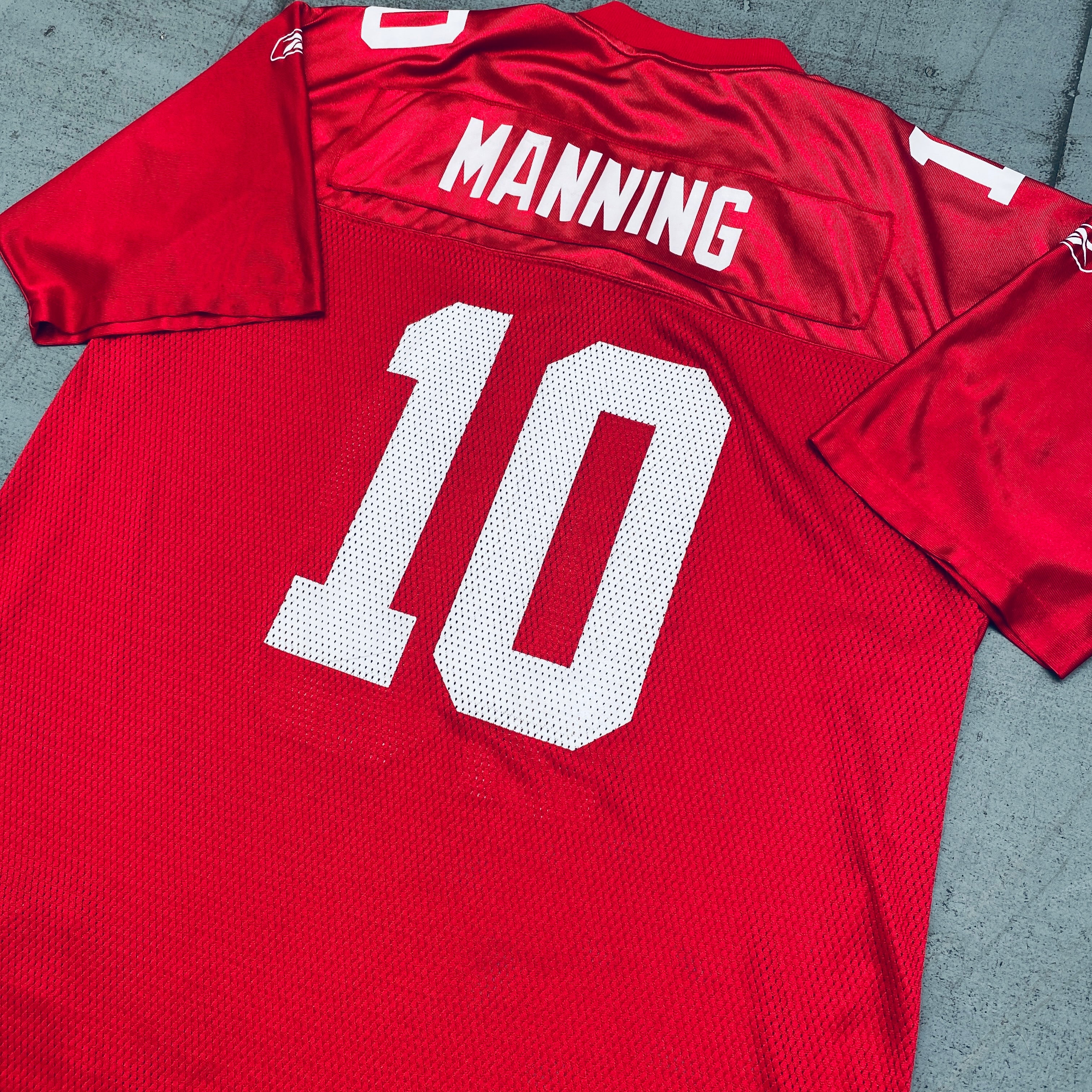 New York Giants Eli Manning 2008-09 Red Alternate Jersey XL - Authentic NFL Football Jersey for Fans & Collectors - Perfect for Game Day, Tailgating & Sports Memorabilia Display