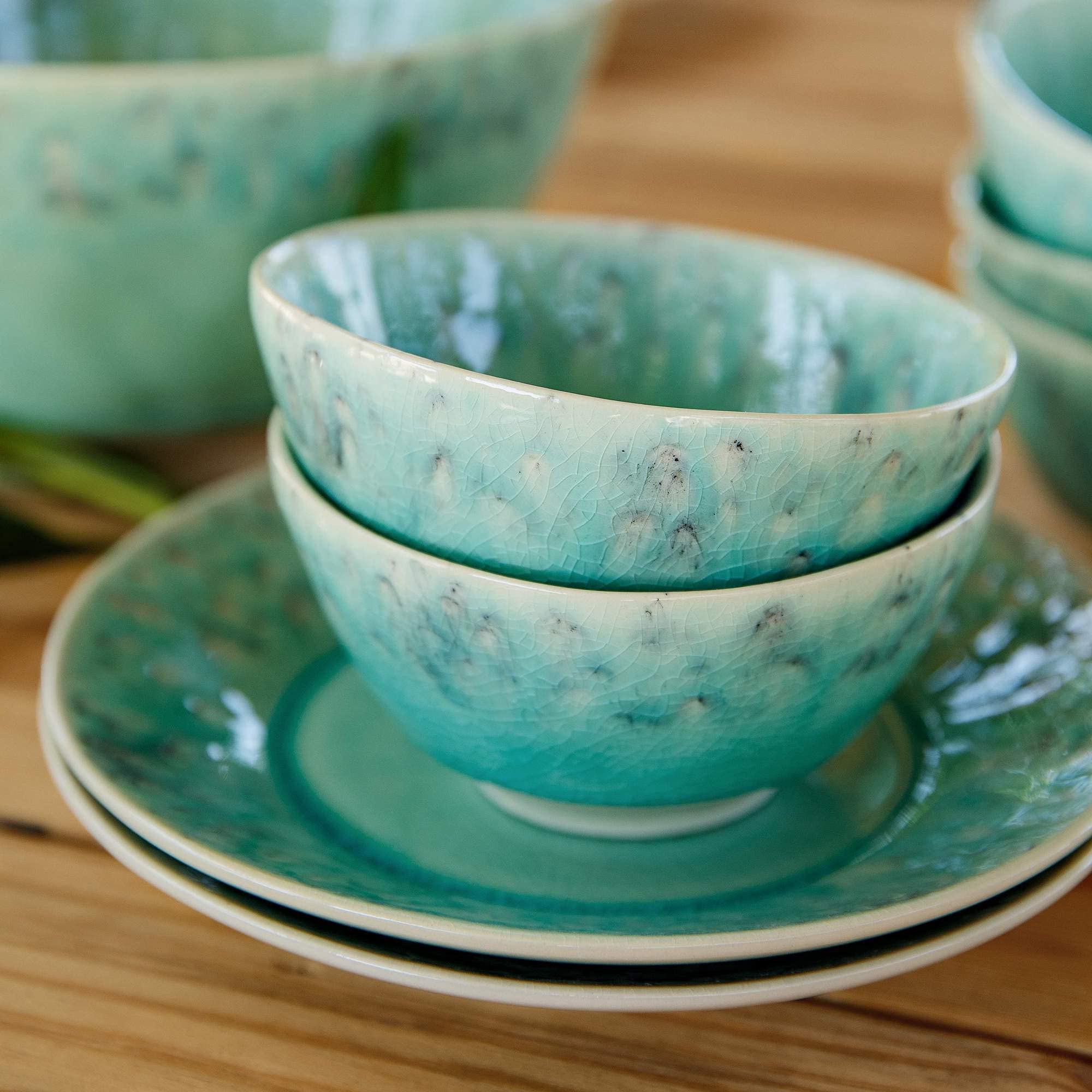 Costa Nova Ceramic Stoneware 5-Piece Dinnerware Set for 1 - Madeira Collection in Blue | Microwave & Dishwasher Safe Plates & Bowls | Food Safe Glazed Tableware | Restaurant Quality Dinner Set for Home, Restaurant or Outdoor Dining