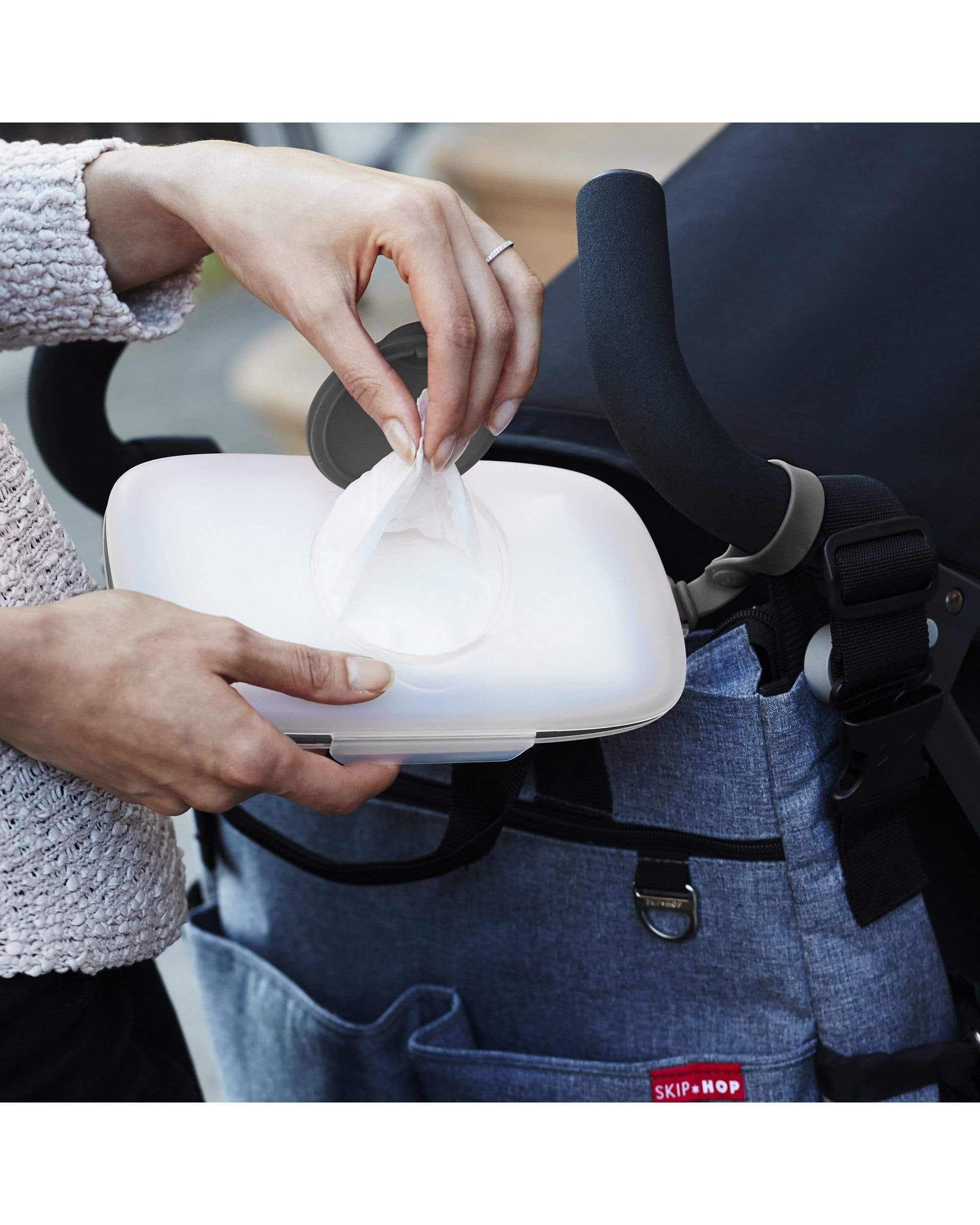 Skip Hop Grab & Go Snug Seal Wipes Case - Portable Baby Wipes Holder for Diaper Bags, Strollers & On-The-Go Parenting - Perfect for Travel, Daycare & Outdoor Adventures