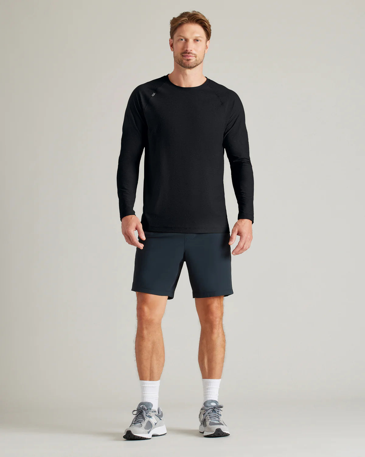 Rhone Men's Reign Long Sleeve Trim Fit Performance T-Shirt - Moisture Wicking, Breathable Workout Shirt for Gym & Running - Black Heather