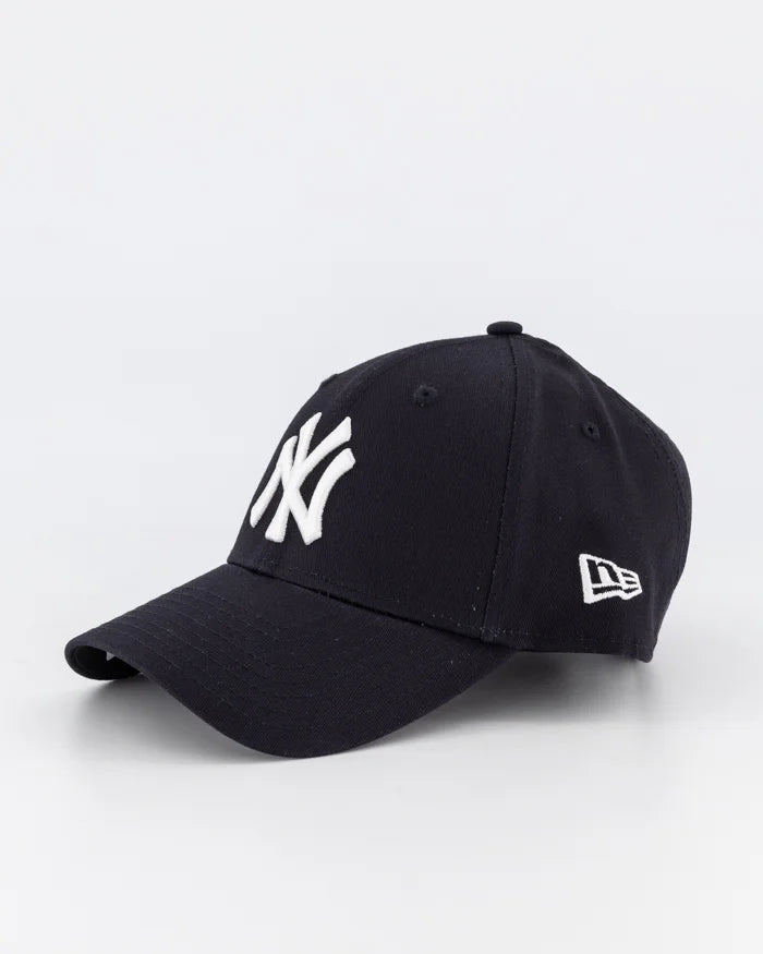 New Era New York Yankees Navy 9FORTY Adjustable Baseball Cap - Official MLB Licensed Hat for Men & Women - Perfect for Sports Fans, Casual Wear & Outdoor Activities