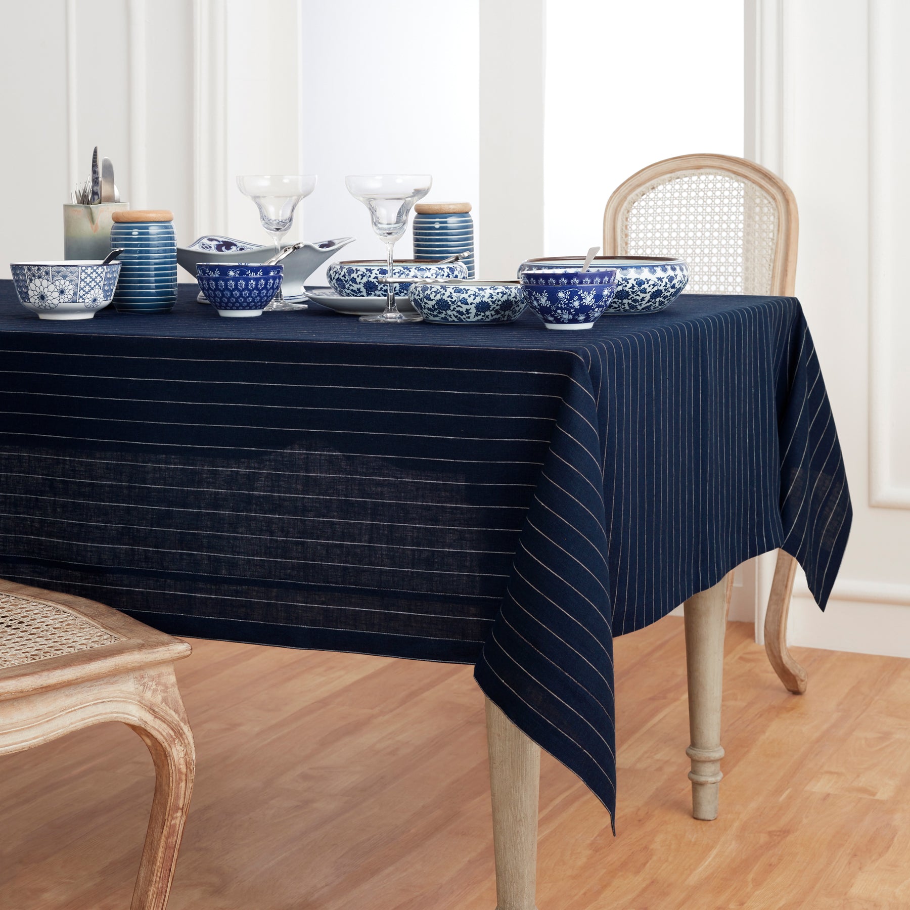 Elegant Pinstripe Tablecloth for Dining & Events - Premium Cotton Table Cover for Restaurants, Weddings & Home Decor