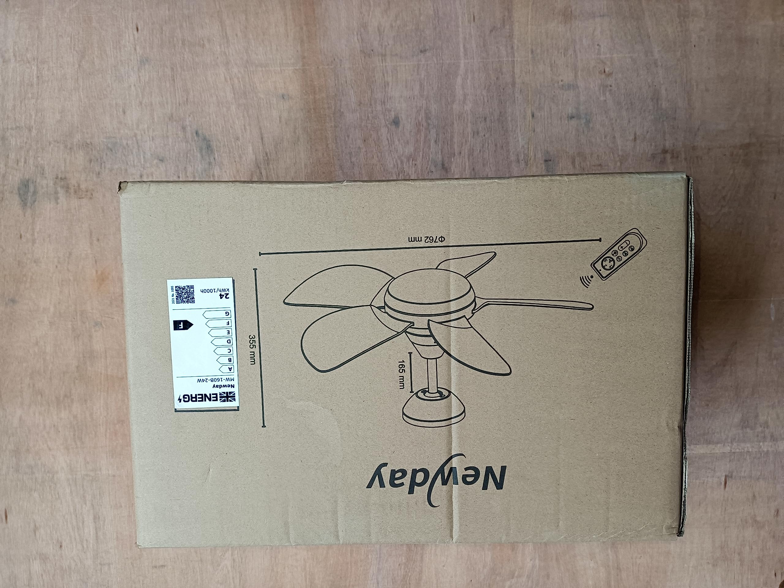 30'' Modern Ceiling Fan with LED Light & Remote Control - 5 Reversible Blades, Adjustable Color Temperature - Perfect for Bedroom, Living Room & Office - White
