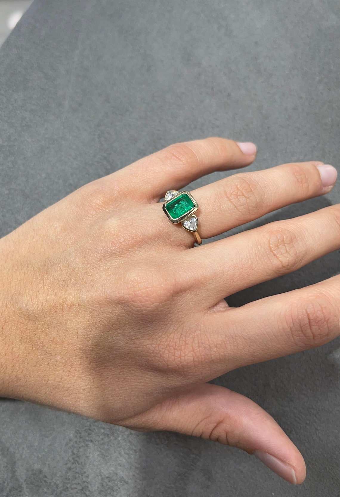2.54tcw Natural Emerald & Heart Cut Diamond Three Stone Ring in 18K Gold - Elegant Bezel Setting for Engagement, Anniversary & Special Occasions