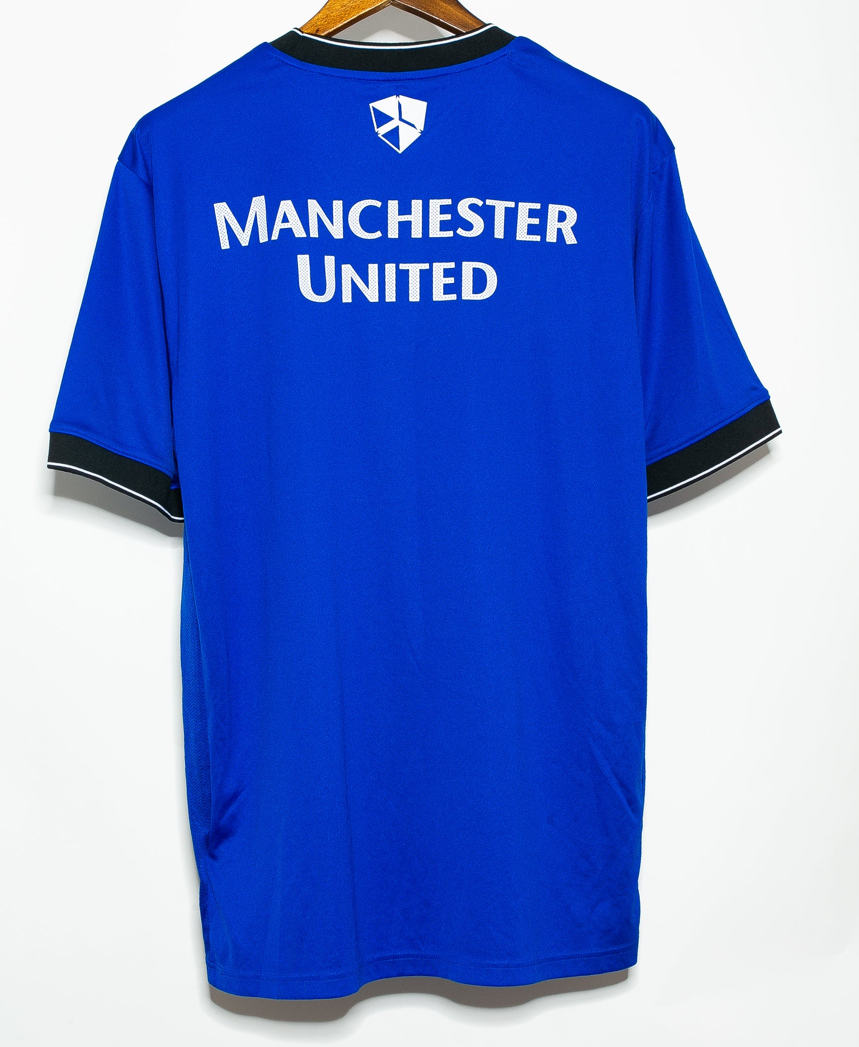 2009 Manchester United Training Jersey XL - Authentic Soccer Jersey for Fans & Collectors - Perfect for Games, Gifts & Memorabilia