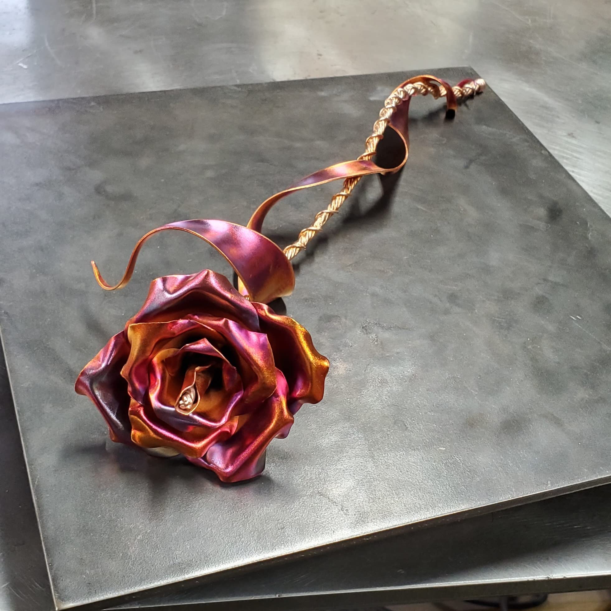 Vintage Copper Rose Memorial #1838 - Valentine's Day, Mother's Day, Christmas, Anniversary & Wedding Gift - Steampunk Industrial Home Decor for Housewarming - Perfect for Romantic Occasions & Vintage-Themed Interiors