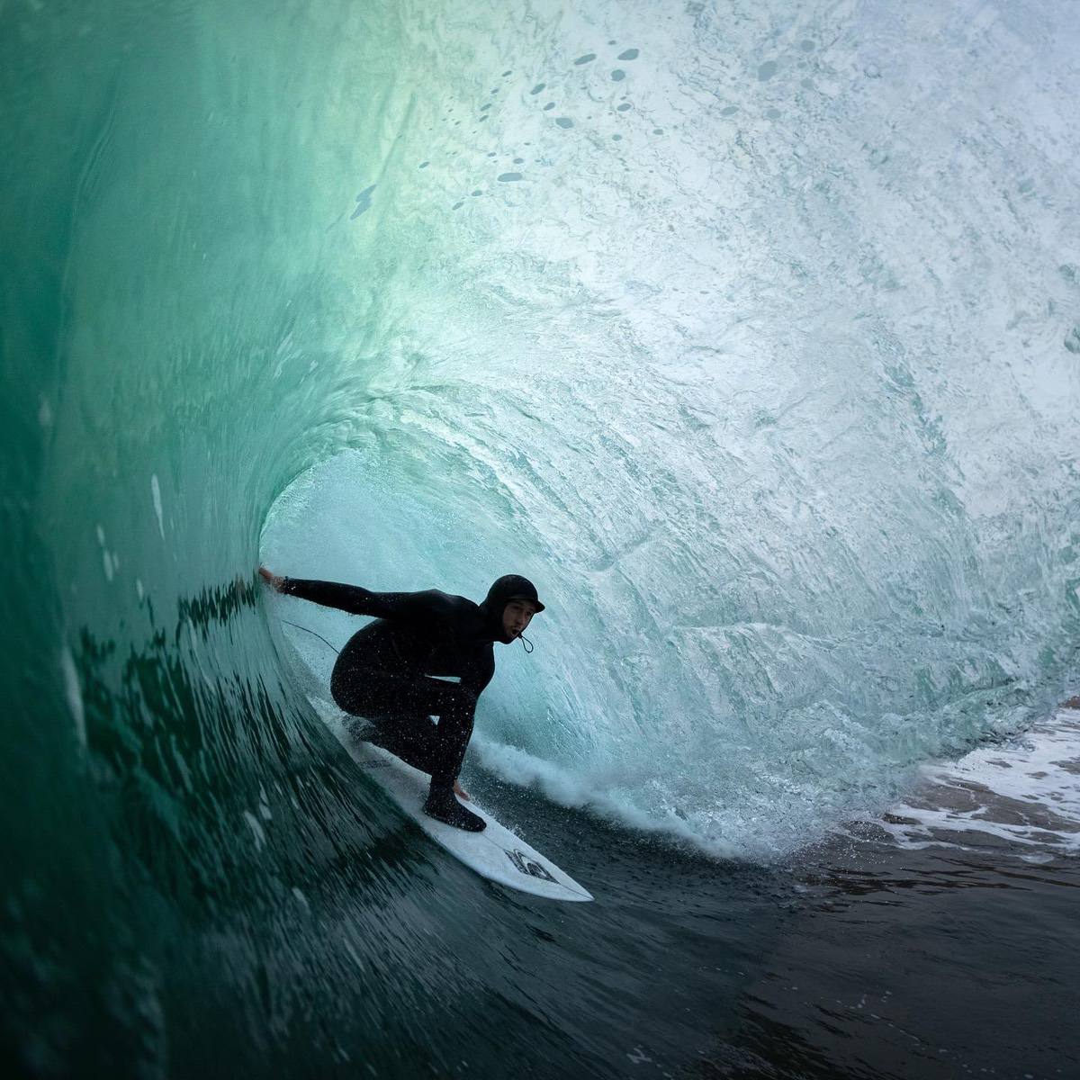 O'Neill Hyperfreak 5.5/4.5mm Men's Chest Zip Hooded Wetsuit - Premium Surfing & Diving Fullsuit for Cold Water Adventures