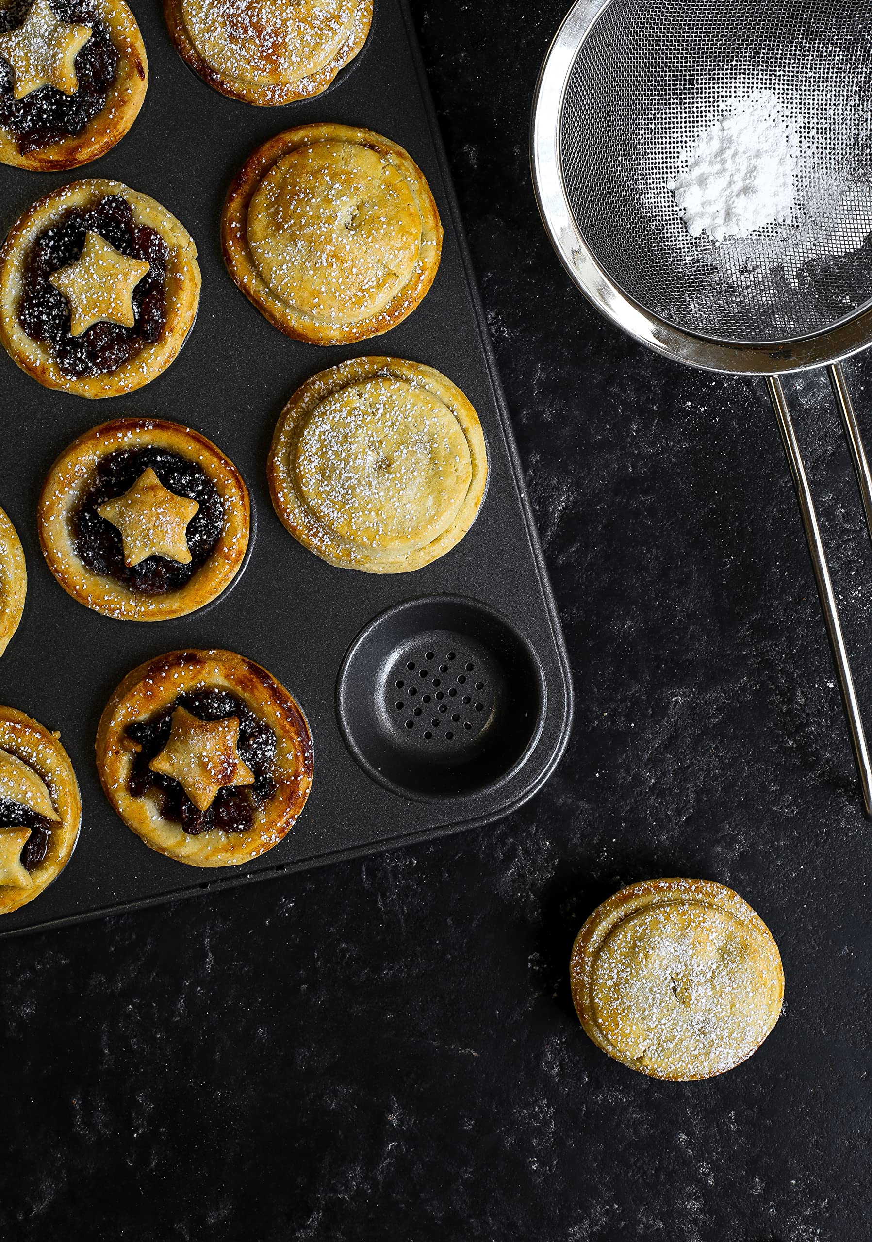Masterclass Kitchencraft 12-Piece Baking Mince Pie Pan - 32 x 24cm Non-Stick Grey Tart Tray - Perfect for Holiday Baking, Christmas Pies & Party Desserts