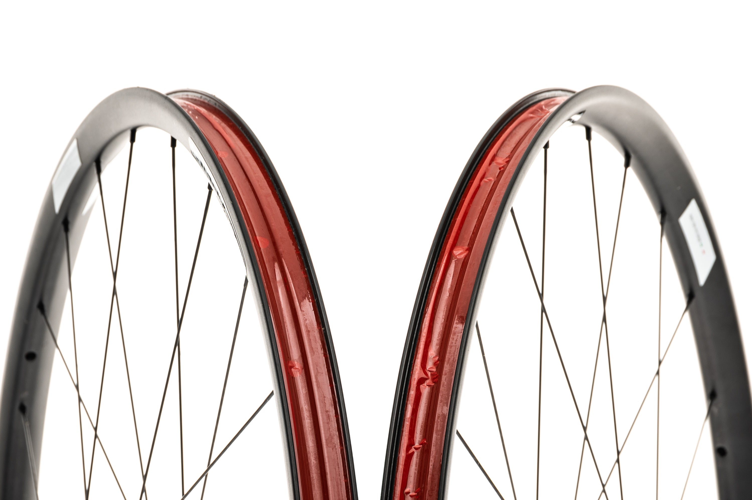 3T Discus Plus C25 Pro Disc Aluminum Tubeless 650b Wheelset - Lightweight & Durable for Road & Gravel Biking | Perfect for Racing & Adventure Cycling