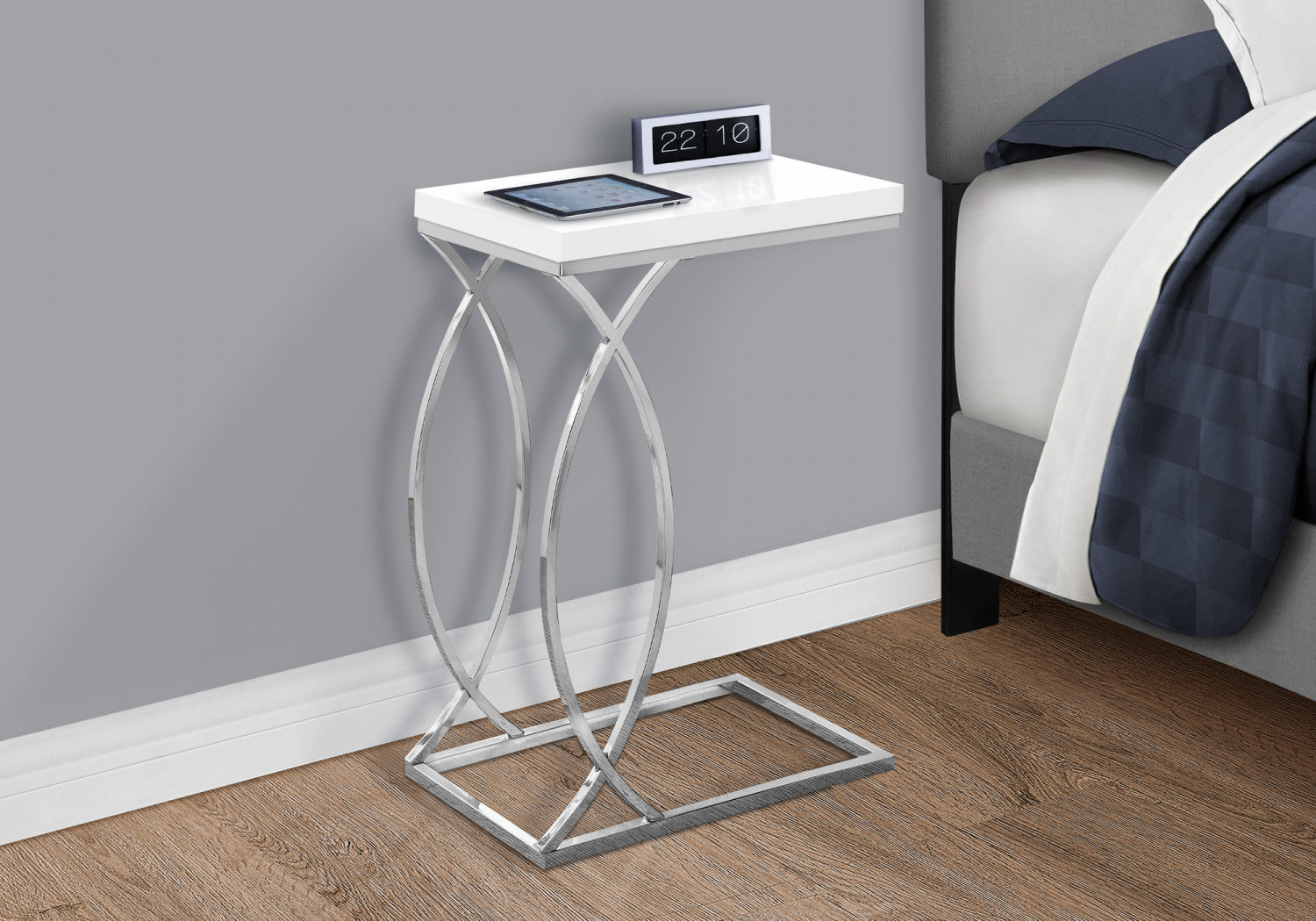 Modern White Alva Side Table - Small Accent Table for Living Room, Bedroom, or Office - Perfect for Coffee, Books, and Decor