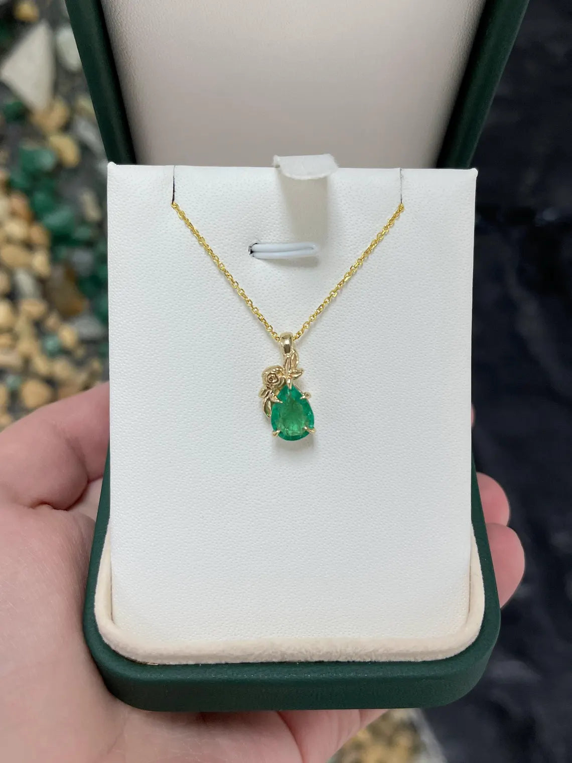 1.25 Carat Natural Pear Cut Emerald Floral Pendant Necklace for Women - Elegant Jewelry Gift for Brides, Anniversary & Special Occasions