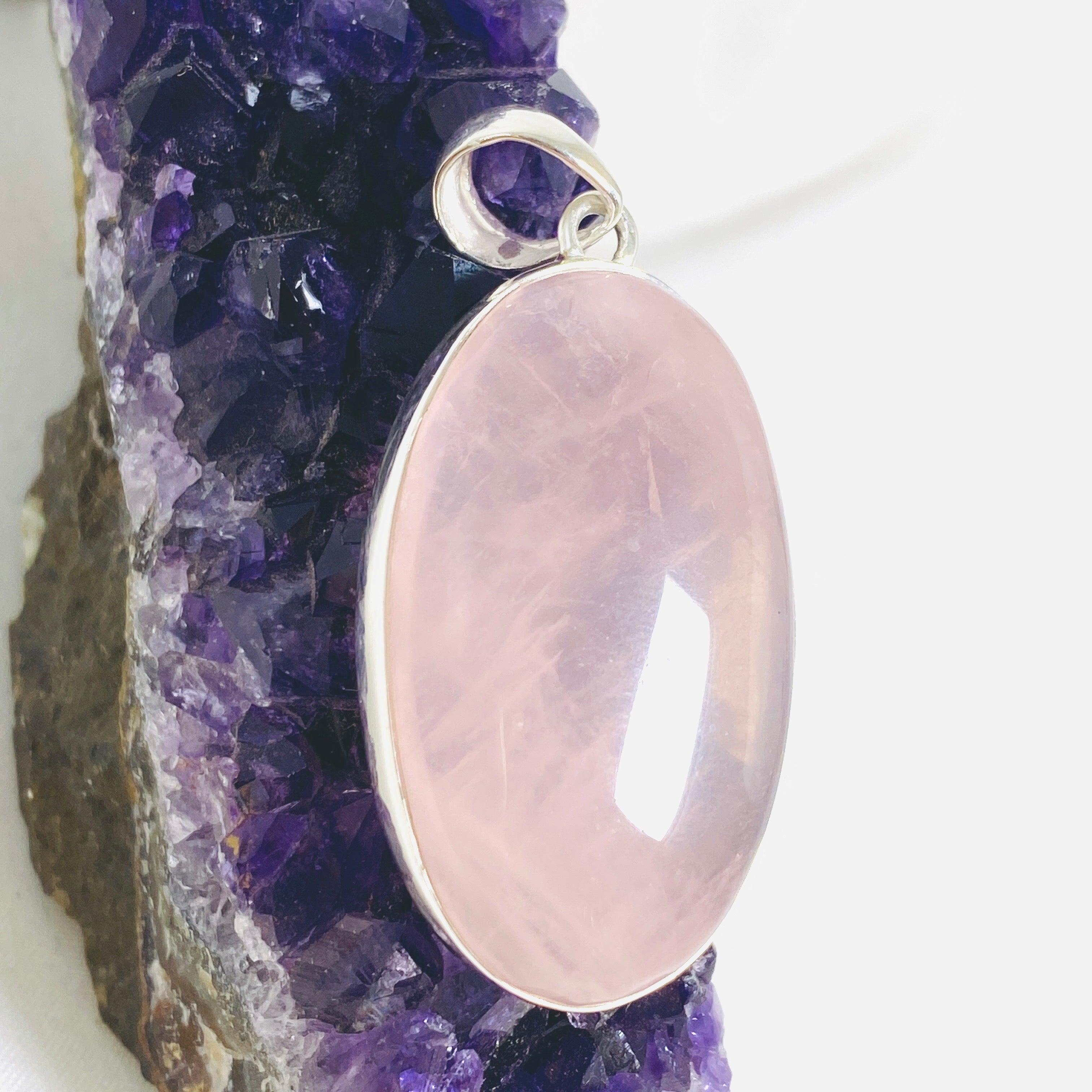 Rose Quartz Oval Pendant Necklace - Natural Healing Crystal Jewelry for Women - Elegant Gift for Valentine's Day, Birthday & Anniversary - Perfect for Meditation, Energy Healing & Spiritual Balance