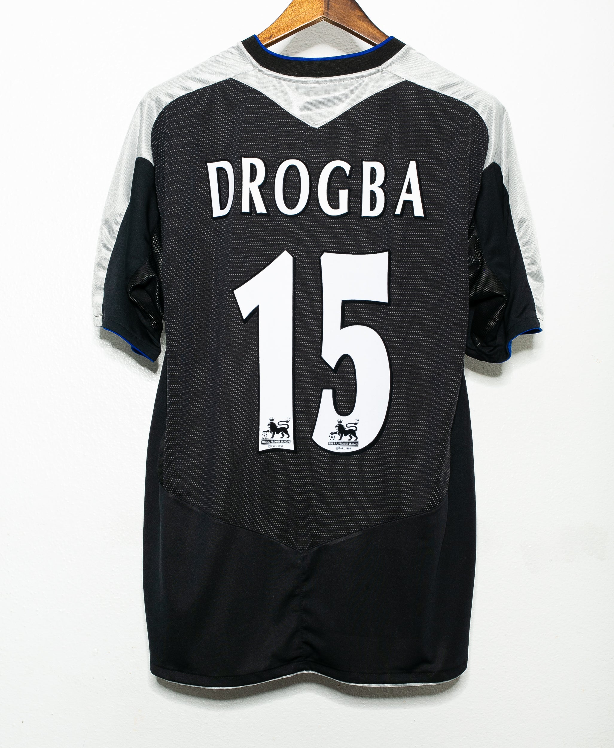 2004-2005 Chelsea FC Didier Drogba Away Jersey XL - Authentic Football Shirt for Fans & Collectors - Perfect for Matches, Gifts & Memorabilia Display