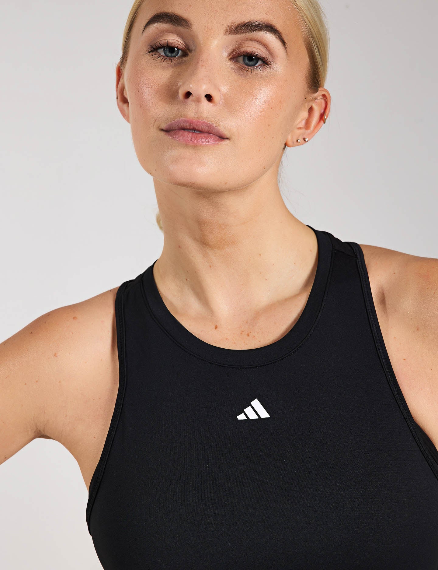 Men's Workout Tank Top - Breathable & Moisture Wicking Gym Shirt for Training & Running - Black - Perfect for Gym, Jogging & Outdoor Activities