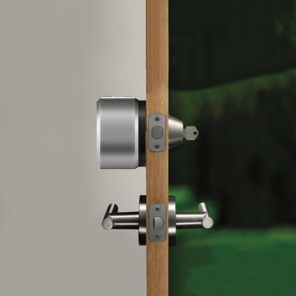 August Home Smart Lock Pro with Connect Hub - Secure Keyless Entry Wi-Fi Smart Lock - Compatible with Alexa & Google Assistant - Silver - Perfect for Home, Office & Vacation Rentals
