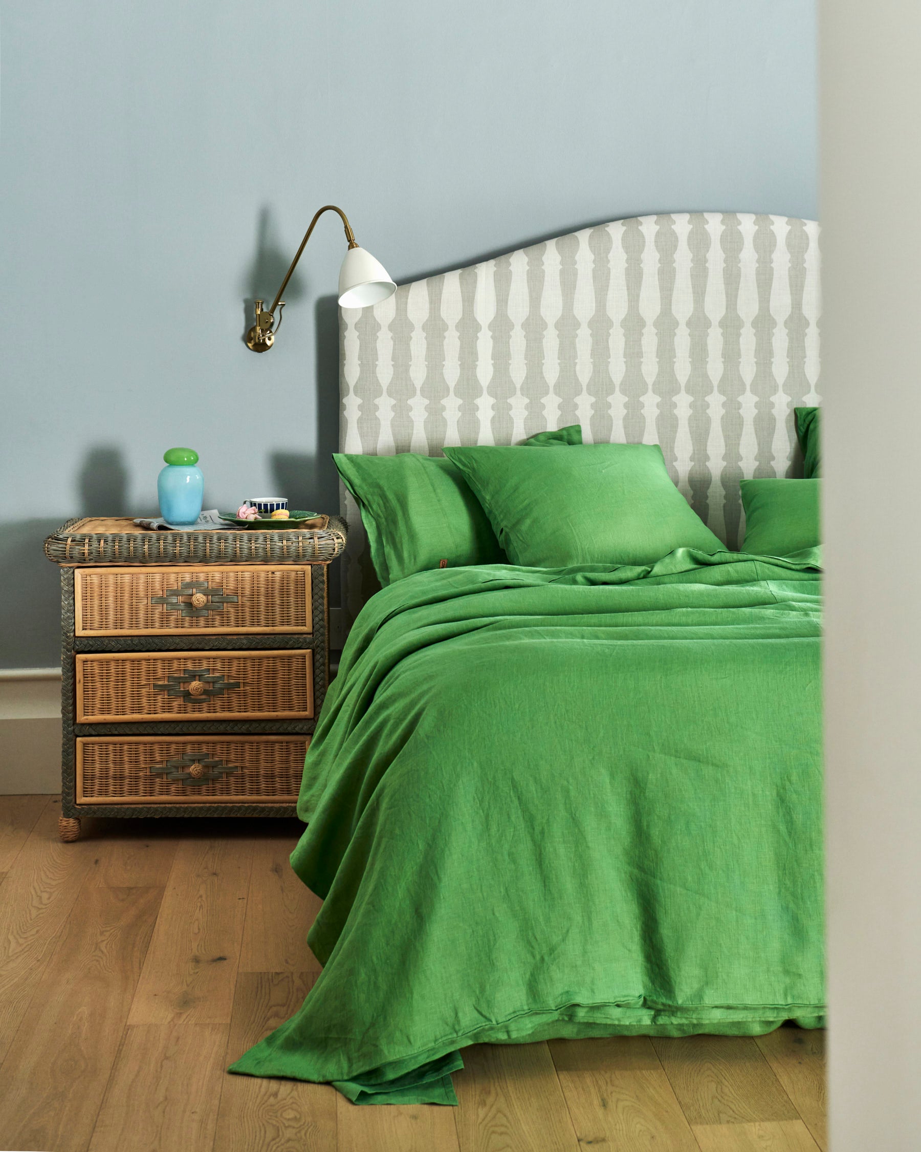 Organic Green Tea Linen Pillowcase Set of 2 - Breathable & Hypoallergenic Bedding for Better Sleep - Perfect for Hot Sleepers, Allergy Relief & Spa Night Self Care