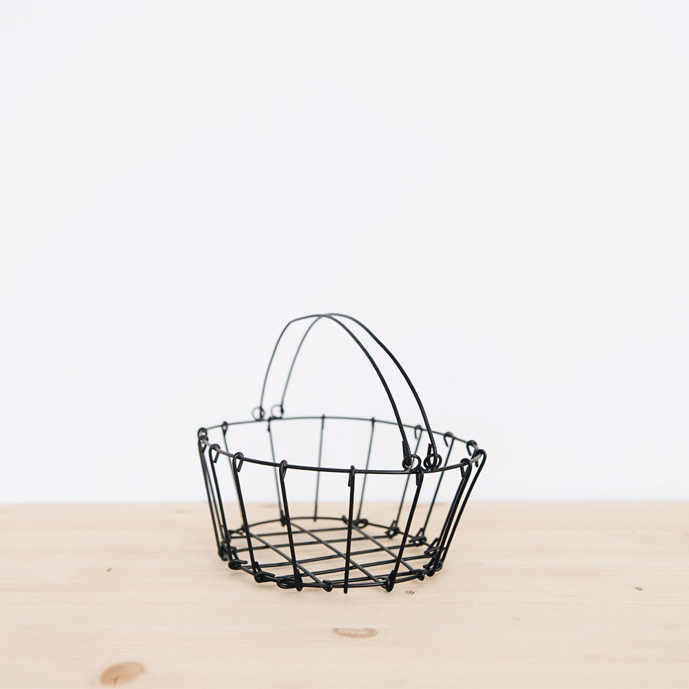 Stylish Oval Wire Storage Basket - Organize Home, Office & Nursery - Perfect for Toys, Blankets & Decor