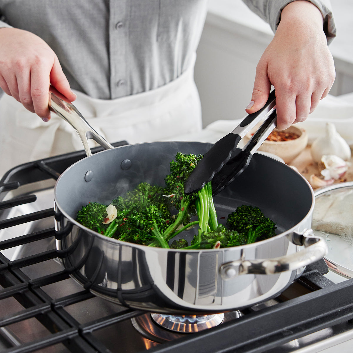 Valencia Pro 10-Piece Stainless Steel Cookware Set - Nonstick Pots and Pans for Induction, Gas & Electric Stoves - Perfect for Home Cooking, Professional Kitchens & Restaurant Use