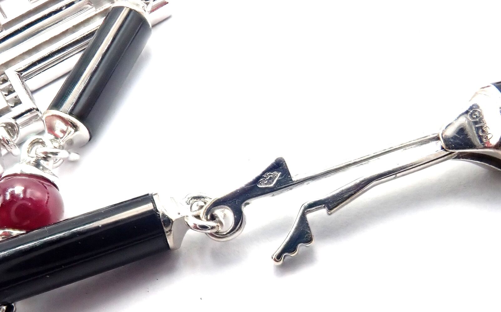 Cartier Le Baiser Du Dragon 18k White Gold Onyx Ruby Diamond Pendant Necklace - Luxury Jewelry Gift for Women, Perfect for Anniversaries & Special Occasions