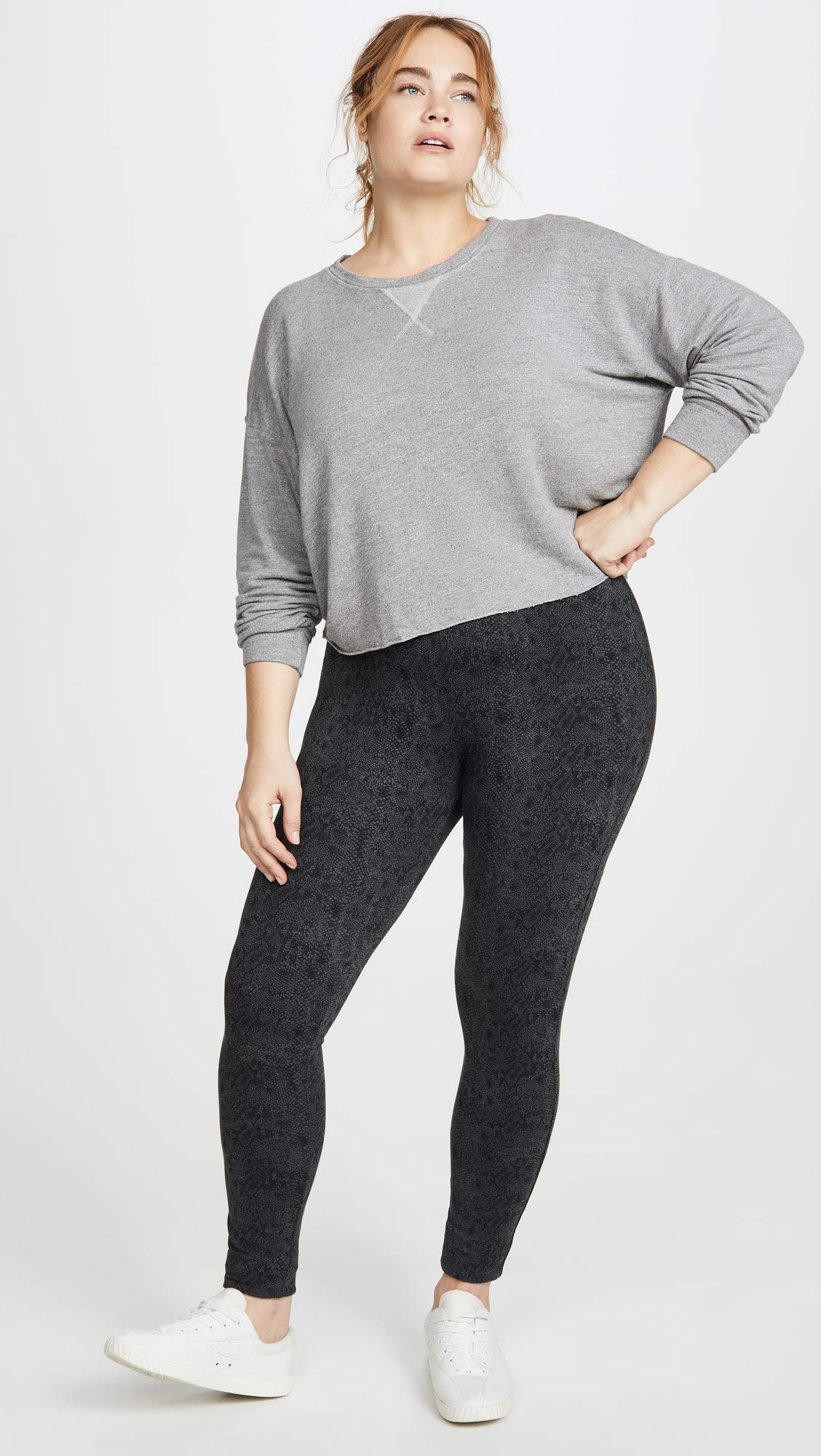 Stylish Women's Long Sleeve Crewneck Pullover Sweater - Soft & Cozy Winter Knit Top for Casual Wear, Office & Date Nights