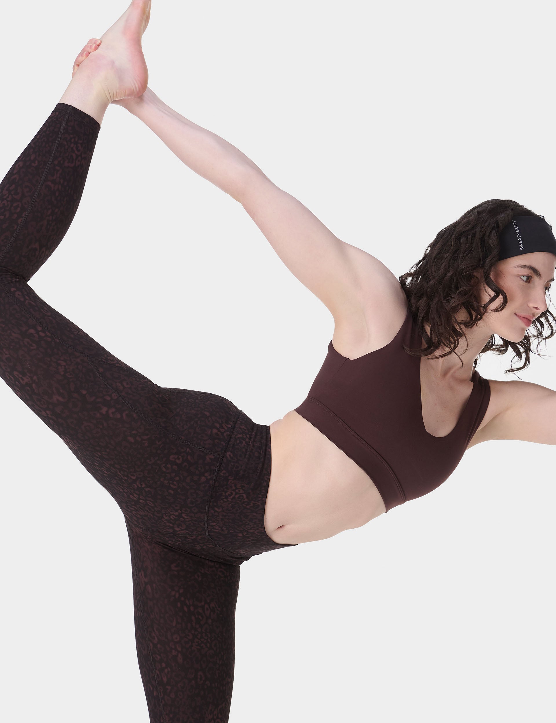 Ultimate Studio 7/8 Leggings - Brown Panther Print High Waist Yoga Pants for Women | Perfect for Yoga, Gym, Running & Lounge Wear