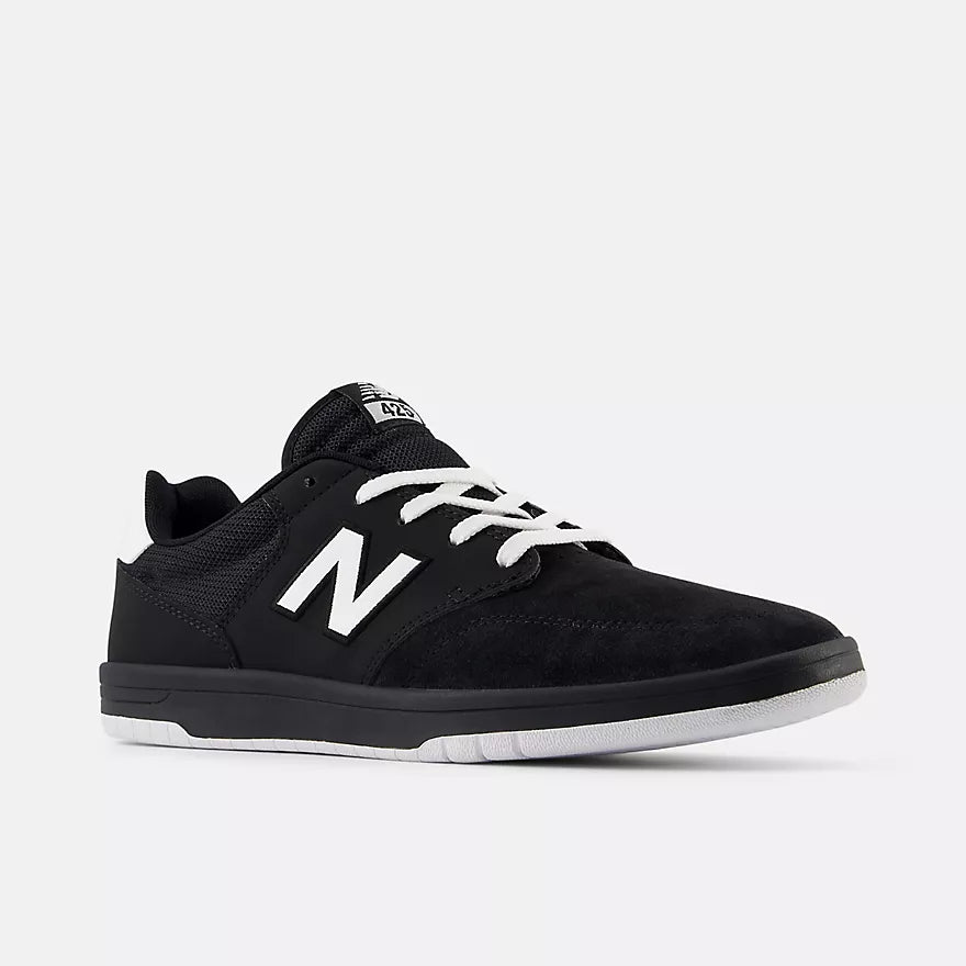 New Balance Numeric 425 Limited Edition Skate Shoes for Men - High-Performance Skateboarding Sneakers with Durable Suede & Rubber Outsole - Perfect for Street Skating & Urban Fashion