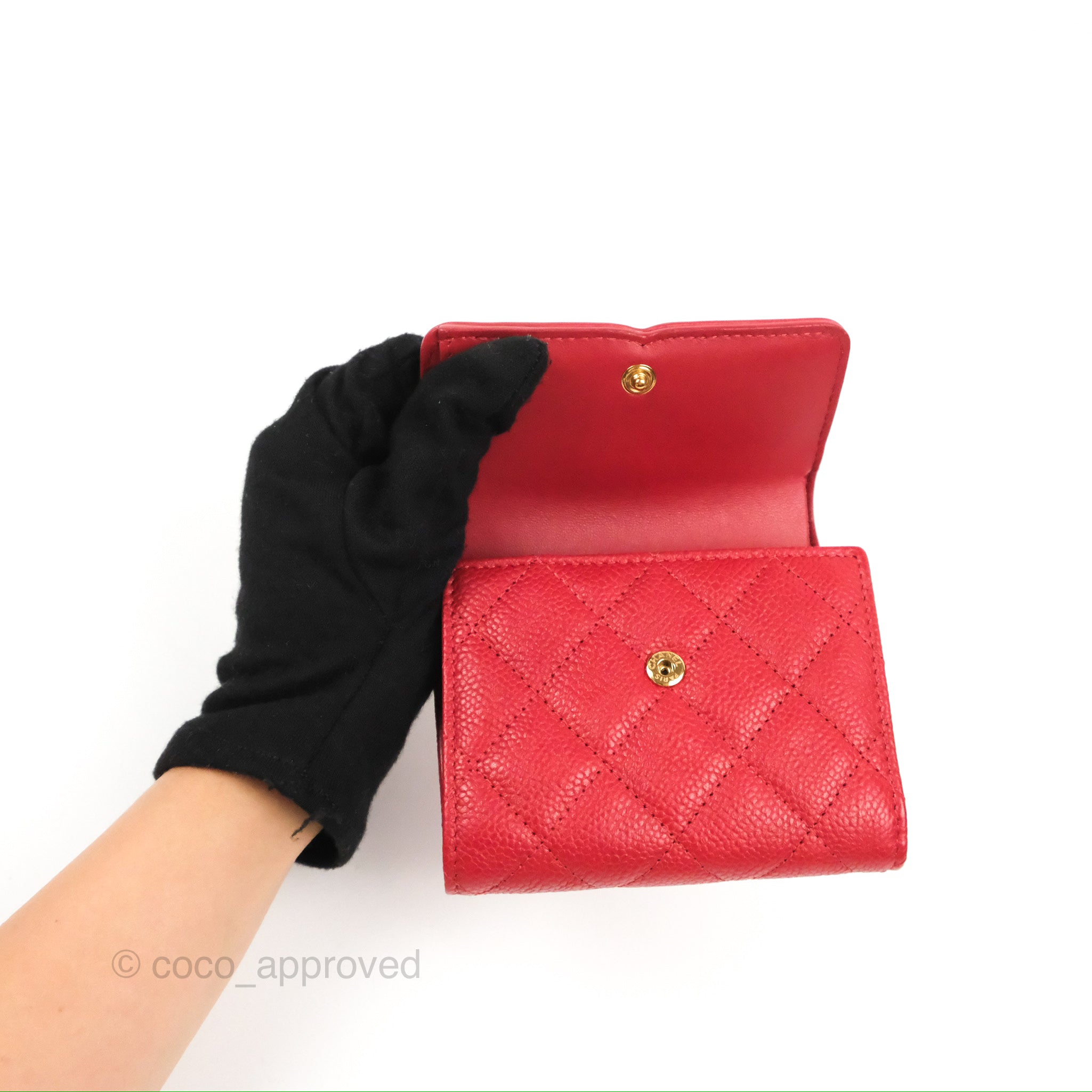 Chanel CC Filigree Short Flap Wallet in Red Caviar Leather with Gold Hardware - Luxury Women's Wallet for Everyday Use & Special Occasions