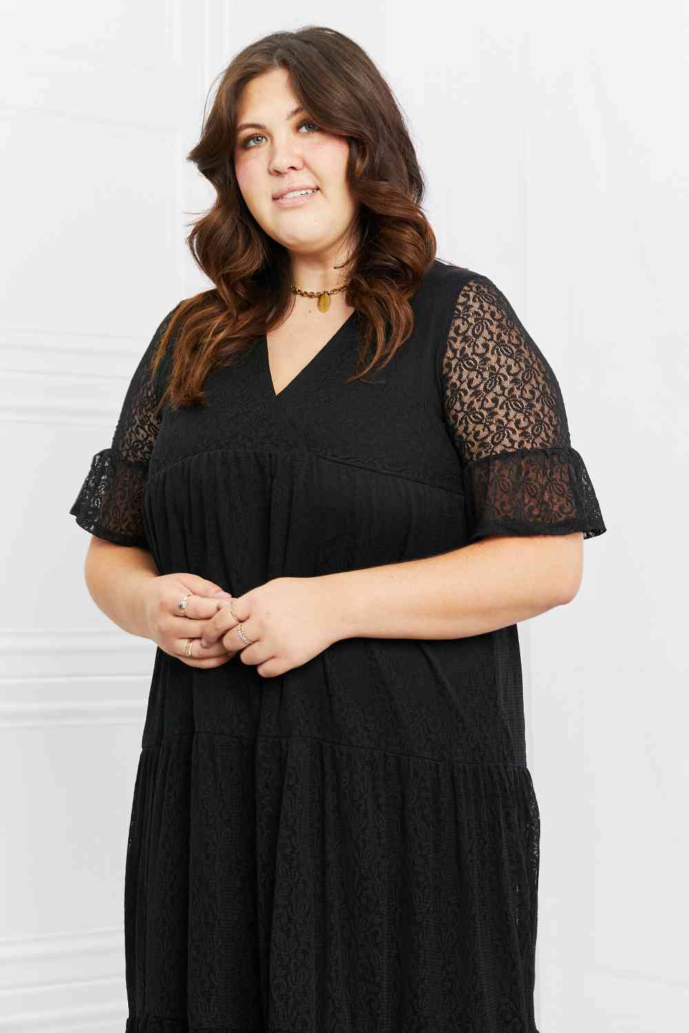 Elegant Lace Full-Length Tiered Dress for Women - Perfect for Weddings, Parties & Special Occasions