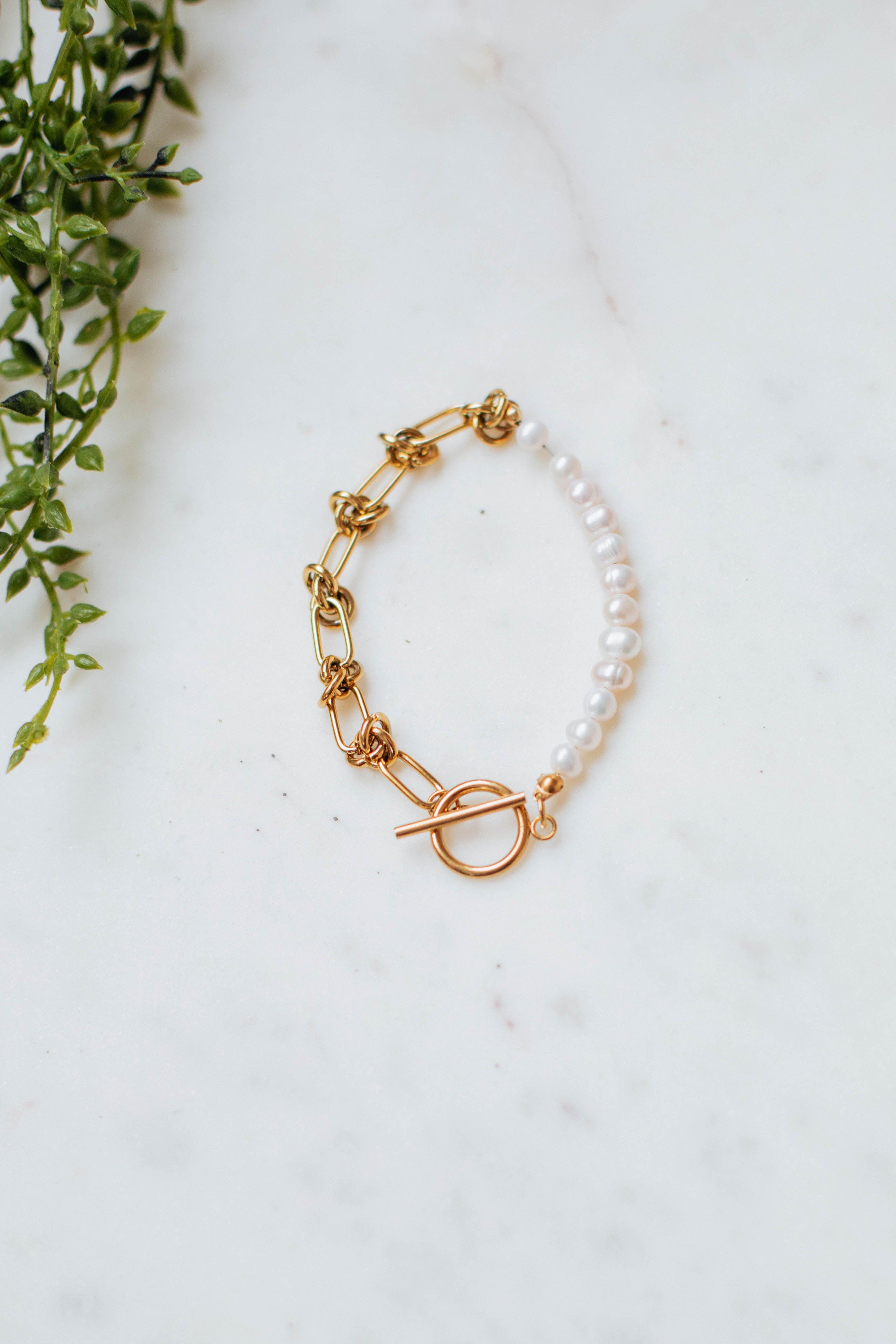 Beloved Elegance Bracelet for Women - Sterling Silver Adjustable Chain Bracelet with Heart Charm - Perfect for Gifts, Anniversaries, and Everyday Wear