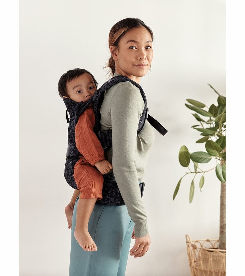 Baby Bjorn Baby Carrier One Air - 3D Mesh, Breathable & Ergonomic Design in Anthracite Leopard Print - Perfect for Newborns to Toddlers, Hands-Free Parenting for Shopping, Hiking & Daily Errands