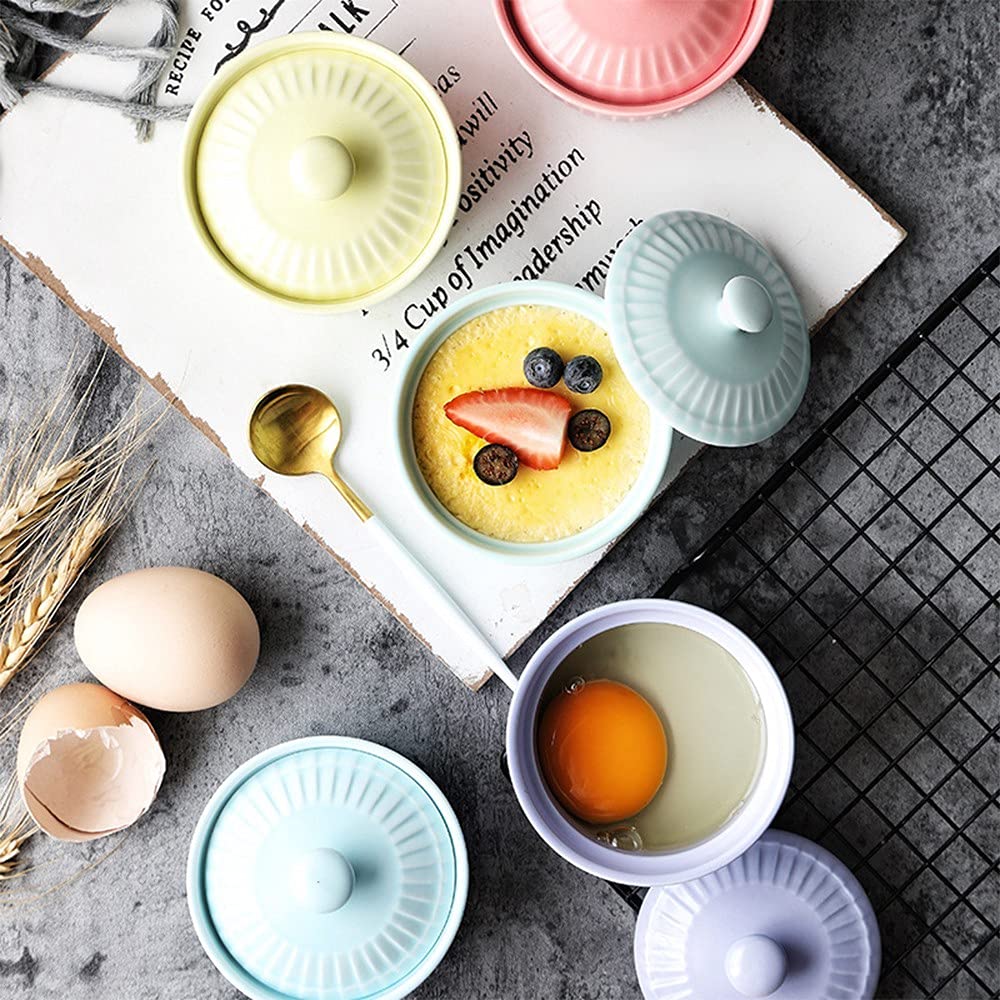 Meltset 5.5 Oz Ceramic Ramekins with Lids - Oven Safe Porcelain Baking Bowls for Soufflé, Crème Brûlée, Lava Cake, Ice Cream & Desserts - Perfect for Home Baking, Restaurant Use & Party Serving (Set of 5)