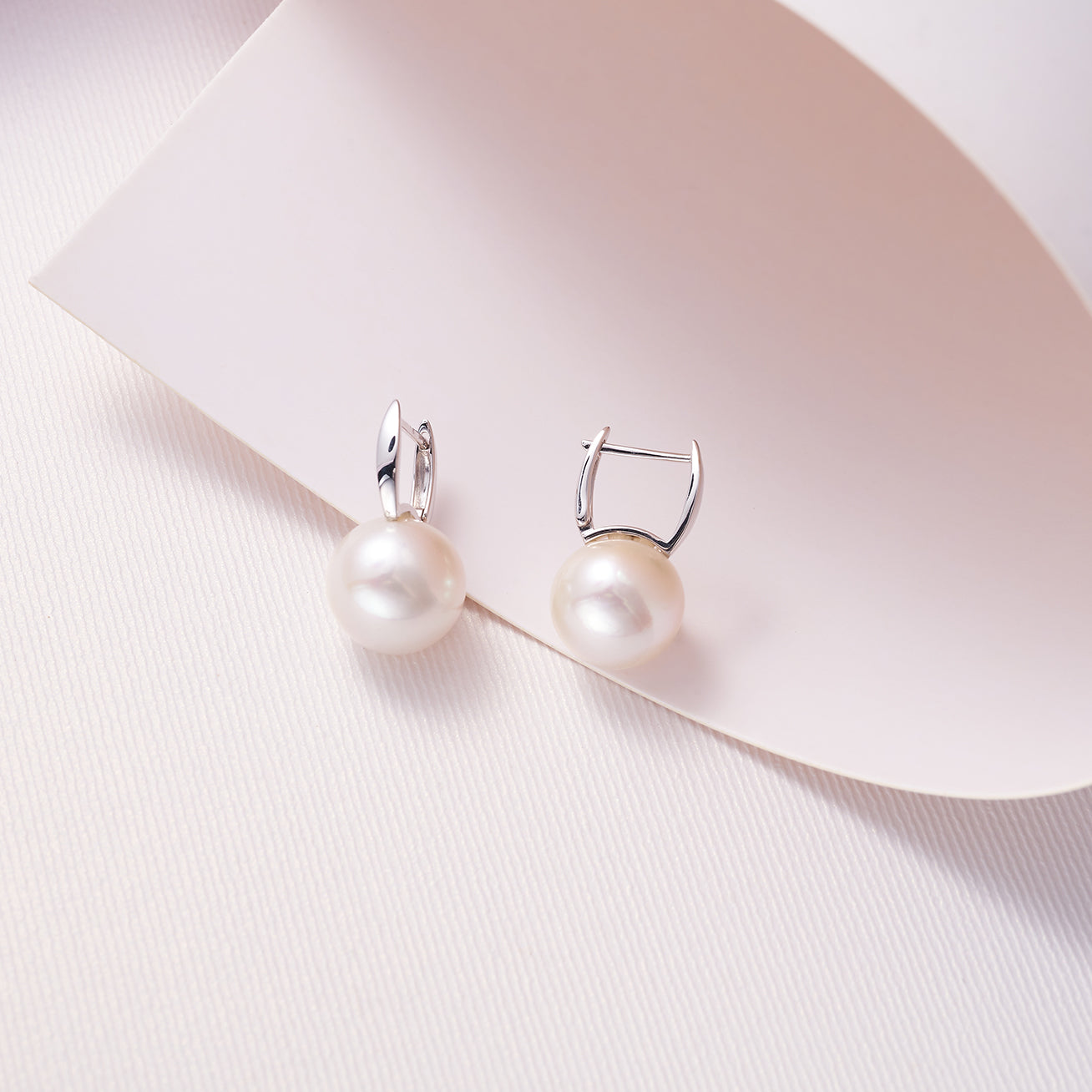 18K Solid Gold Edison Pearl Earrings for Women - Classic Stud Earrings for Daily Wear, Gift Giving & Special Occasions - KE00188