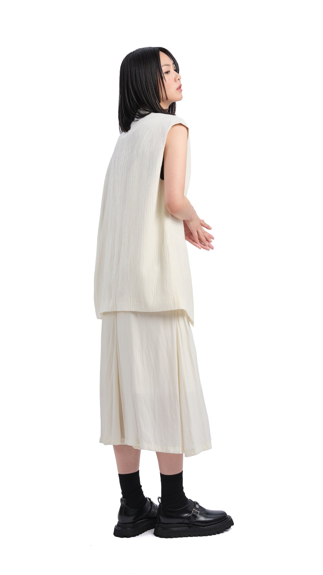 Stylish Oversized Jacquard Waistcoat Vest for Women - Elegant Floral Embroidery, Loose Fit Fashion Top - Perfect for Office, Date Night & Special Occasions