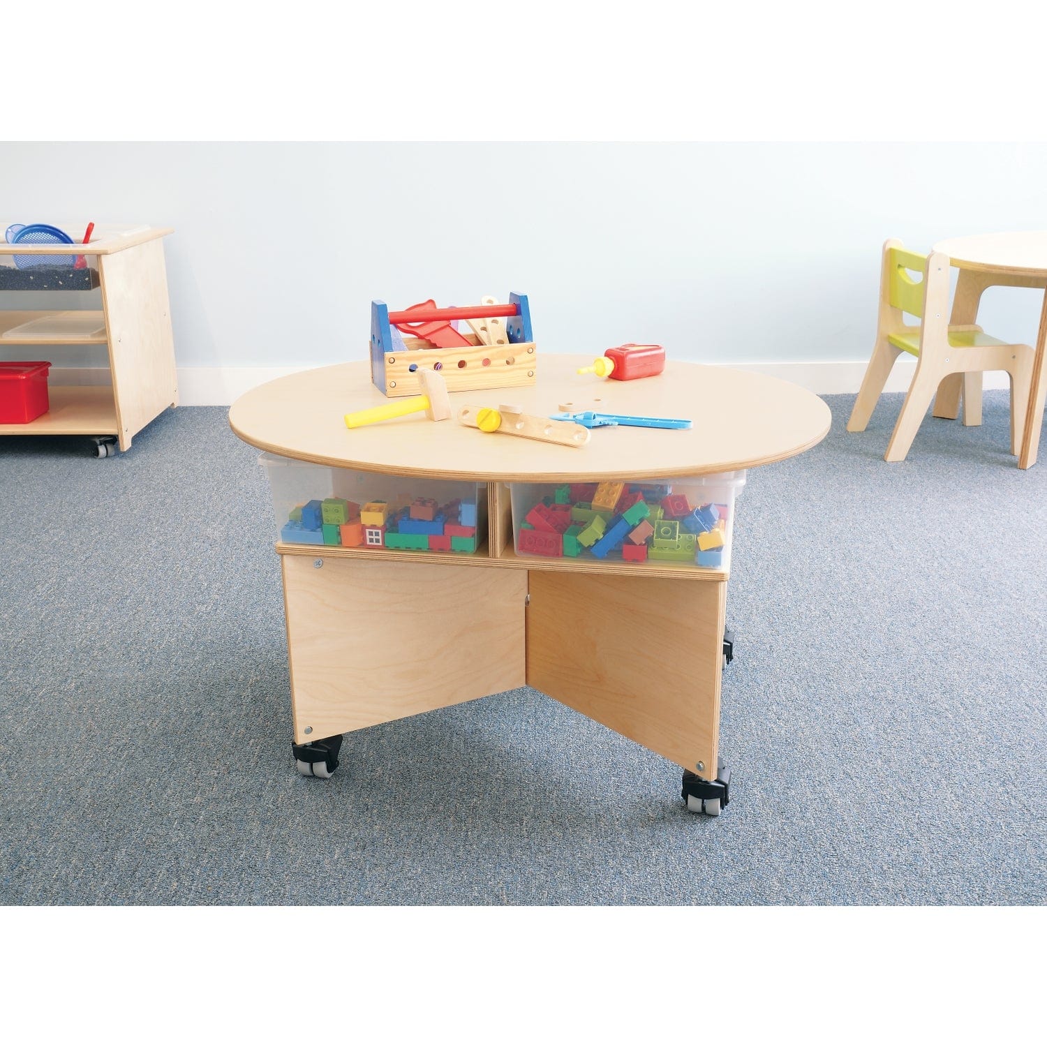 Mobile Collaboration Table with Trays - Portable Workstation for Office, Conference & Team Meetings - Ideal for Remote Work, Brainstorming & Group Projects